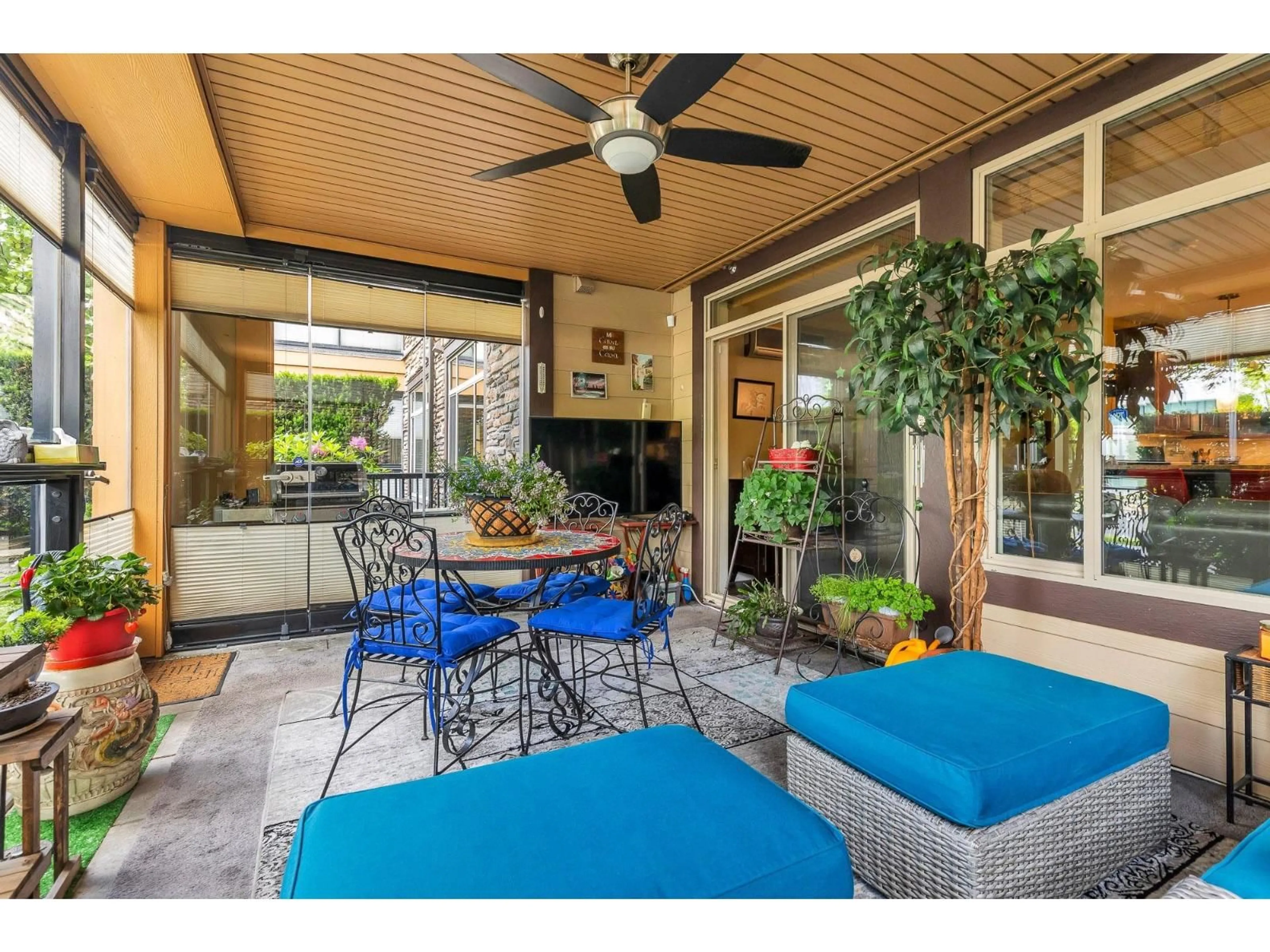 Patio, street for 129 - 2860 TRETHEWEY, Abbotsford British Columbia V2T0G5