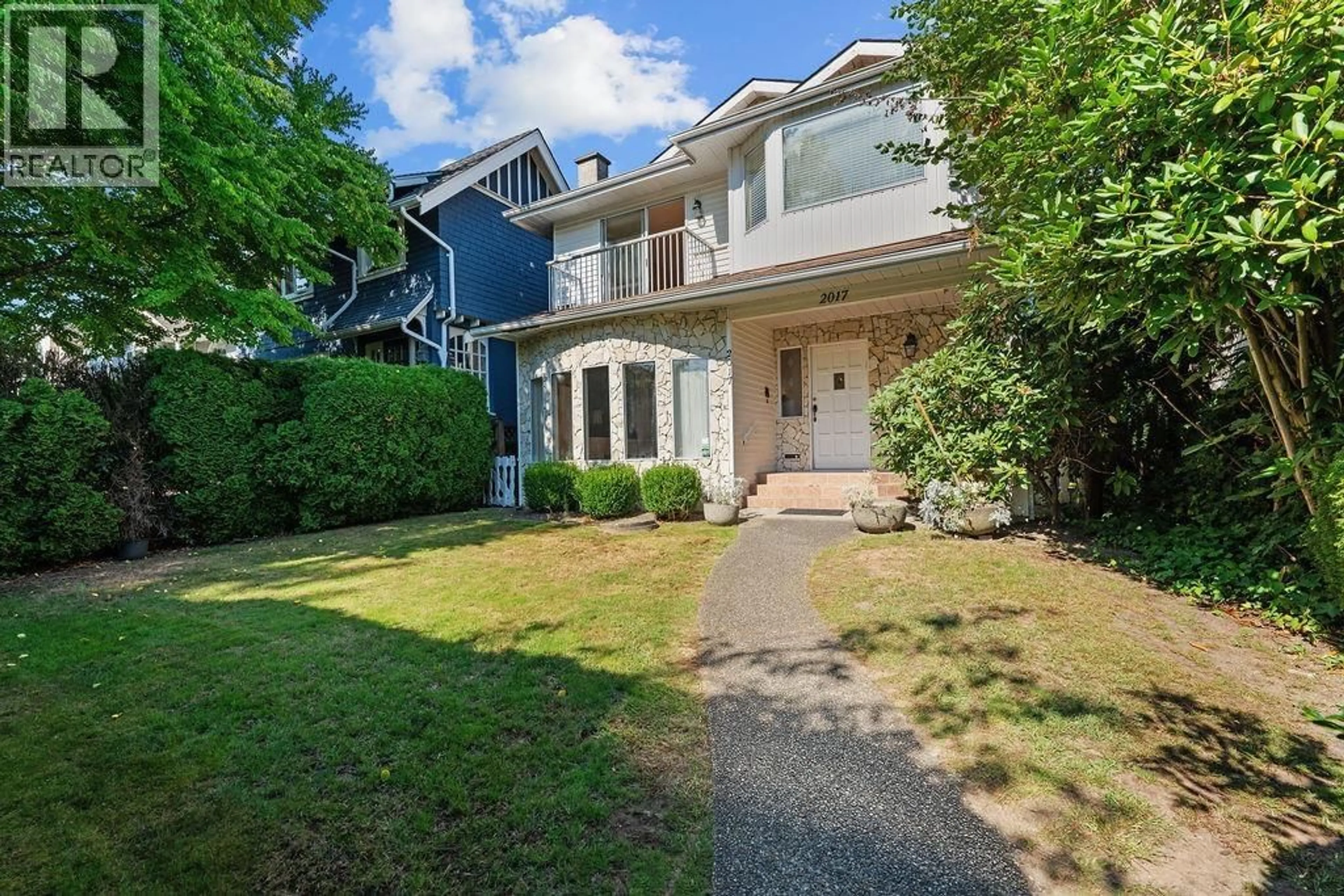 A pic from outside/outdoor area/front of a property/back of a property/a pic from drone, street for 2017 48TH AVENUE, Vancouver British Columbia V6M2P4