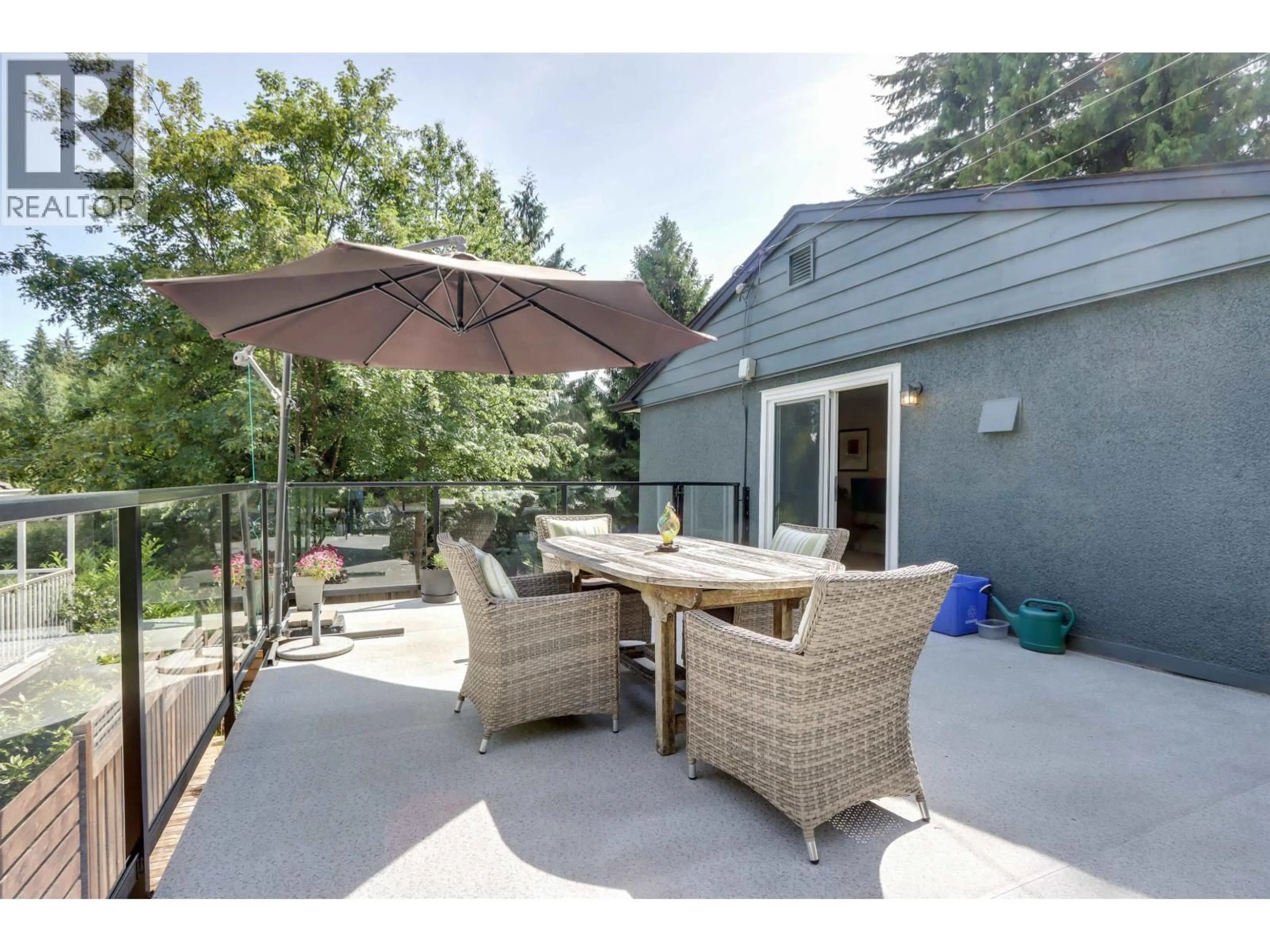 Patio, unknown for 999 FREDERICK ROAD, North Vancouver British Columbia V7K1H7