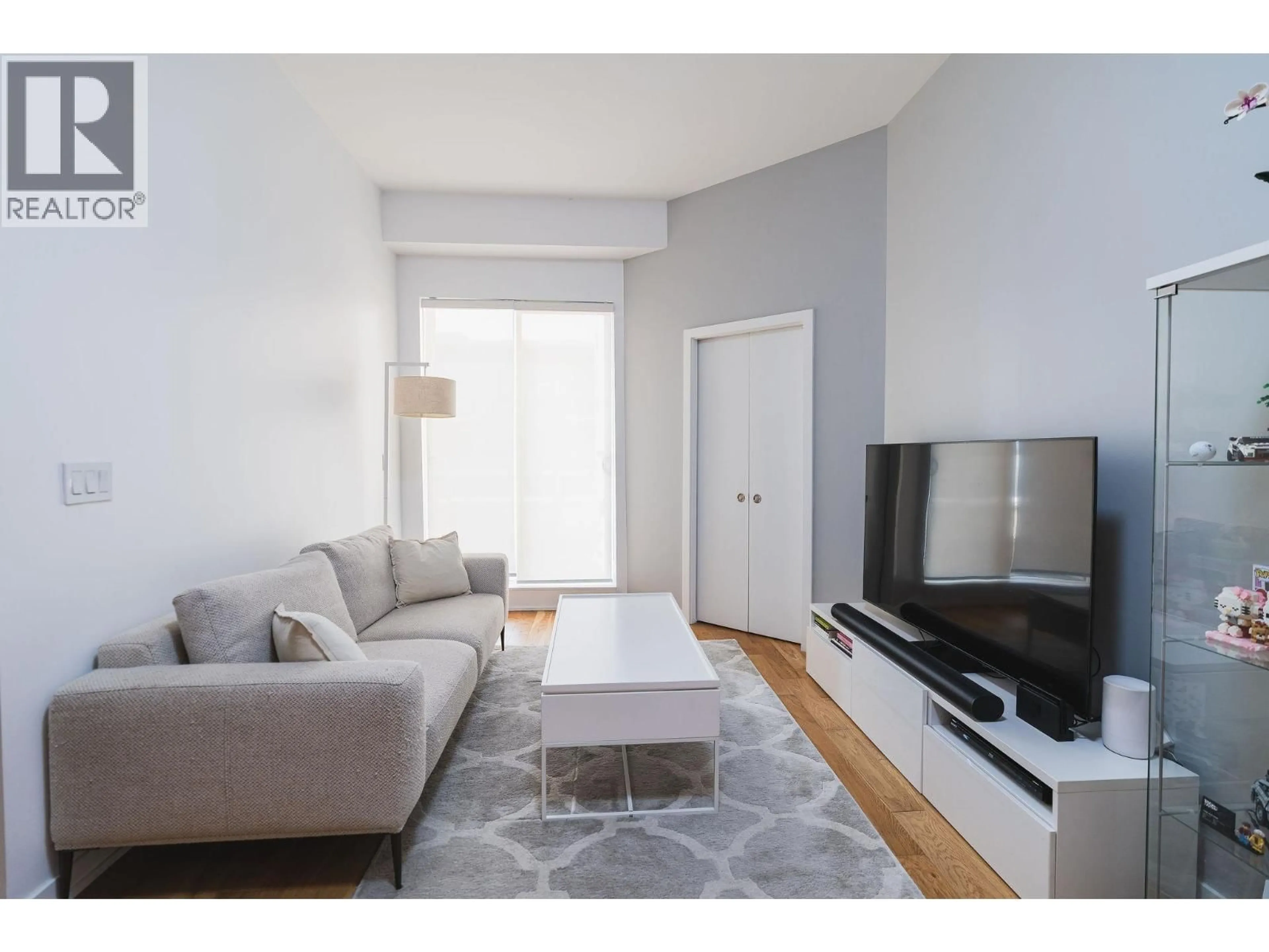Living room with furniture, unknown for 621 - 7008 RIVER PARKWAY, Richmond British Columbia V6X0R1