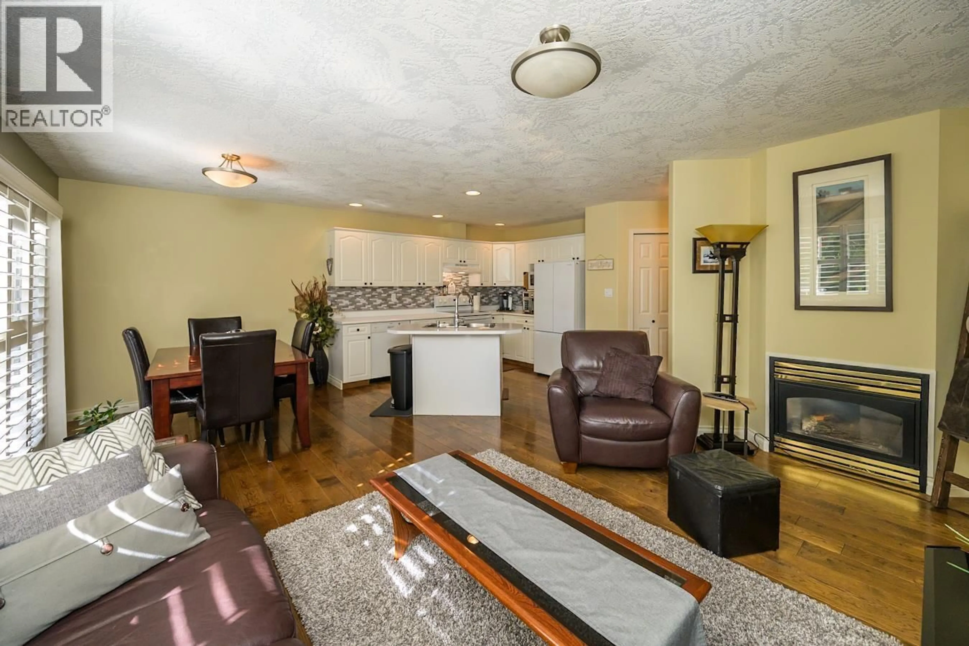 Open concept kitchen, unknown for 147 - 6807 WESTGATE AVENUE, Prince George British Columbia V2N5T8