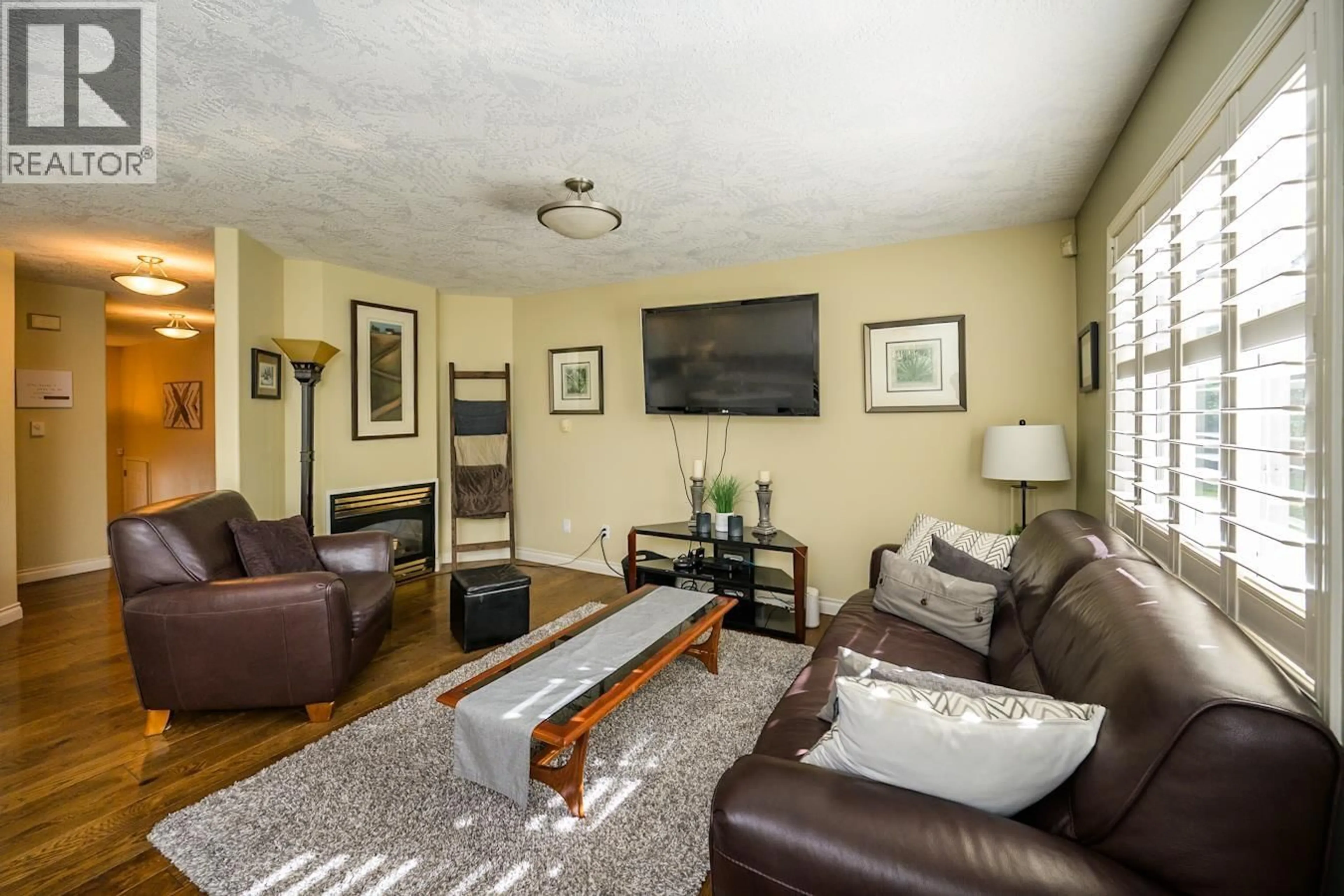 Living room with furniture, unknown for 147 - 6807 WESTGATE AVENUE, Prince George British Columbia V2N5T8