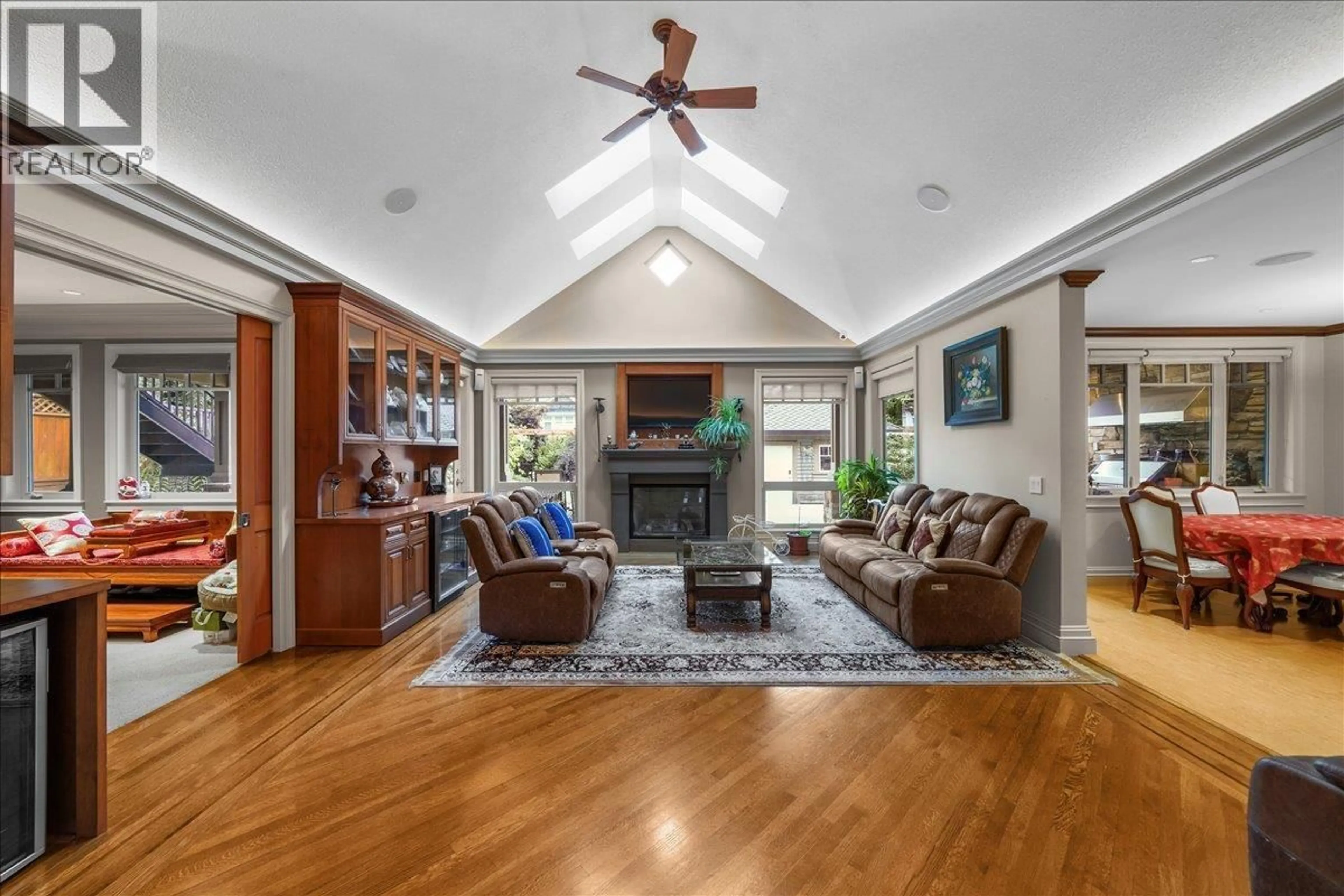 Living room with furniture, unknown for 5085 1 AVENUE, Delta British Columbia V4M1B4