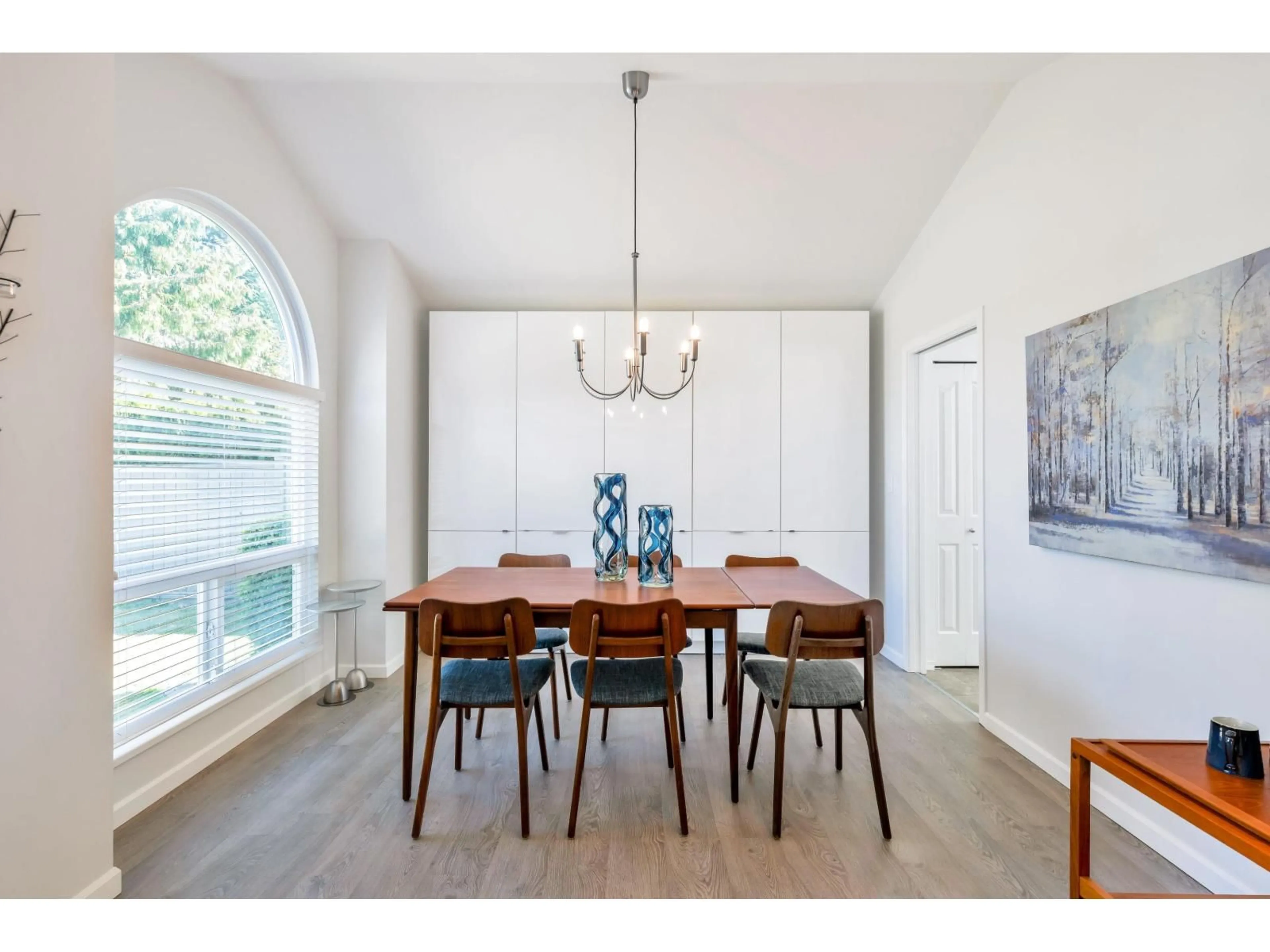 Dining room, wood/laminate floor for 13256 60, Surrey British Columbia V3X2M2