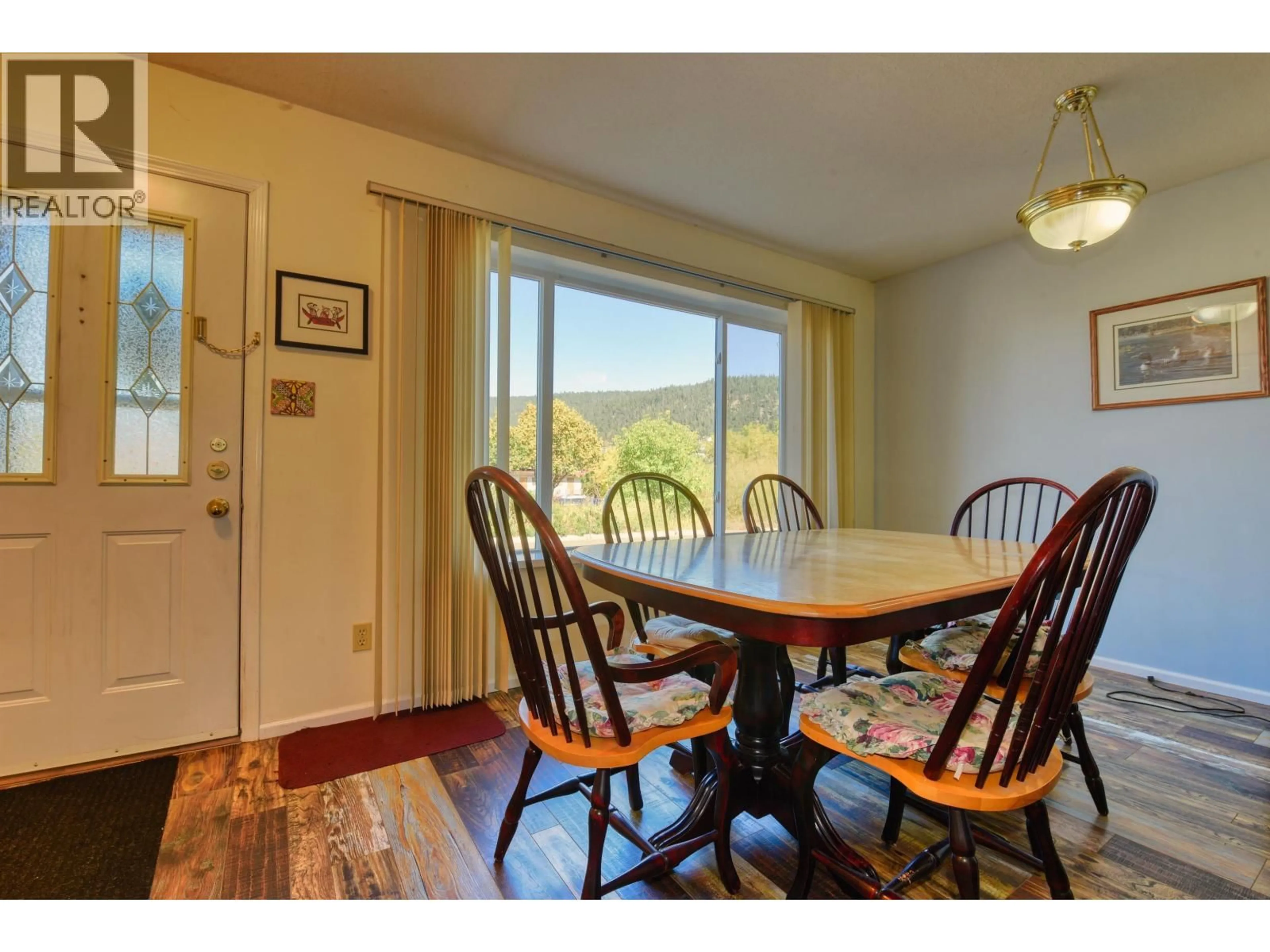 Dining room, wood/laminate floor for 2 - 530 YORSTON STREET, Williams Lake British Columbia V2G4S7