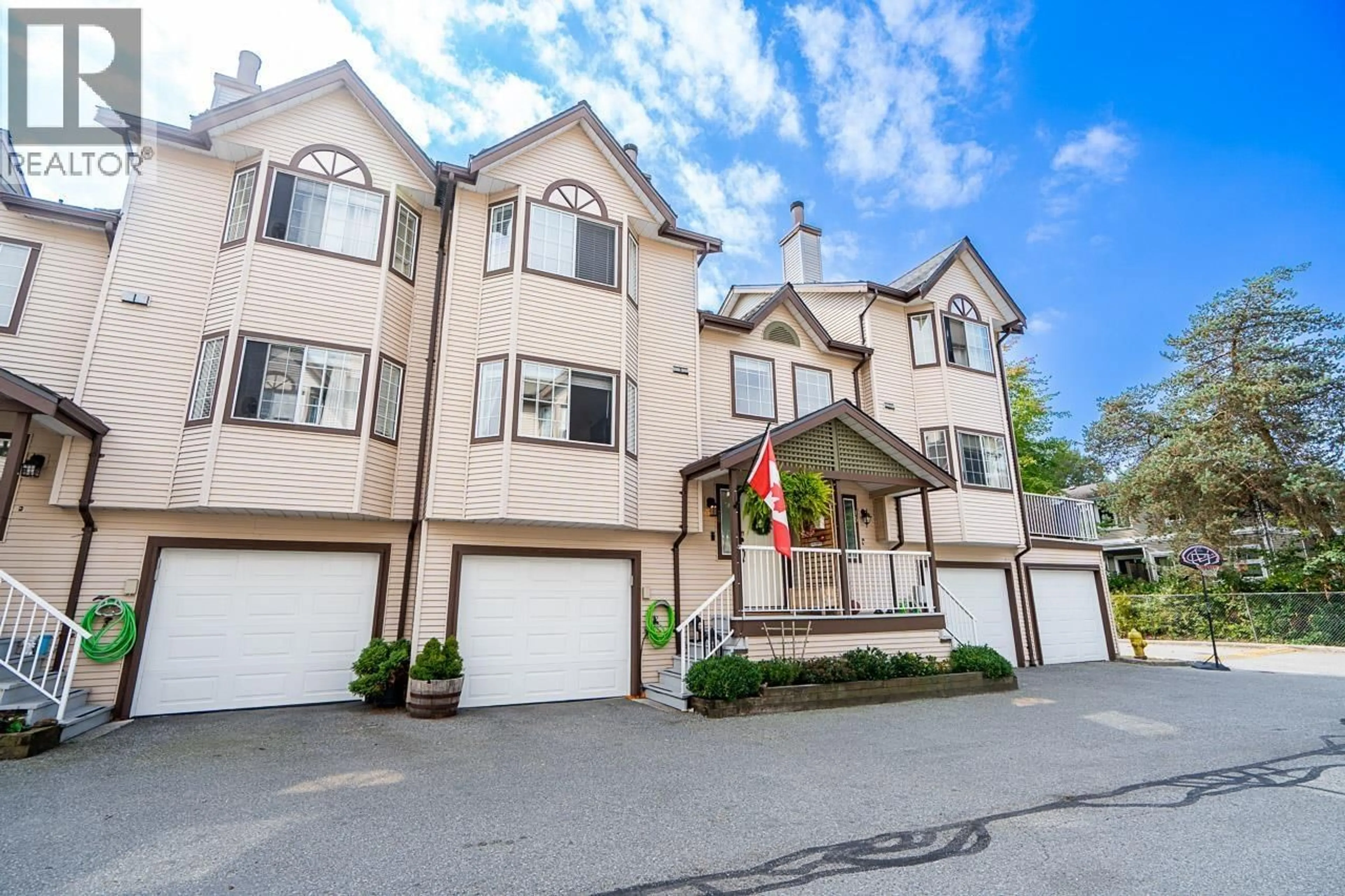 Unknown for 14 - 2352 PITT RIVER ROAD, Port Coquitlam British Columbia V3C5Y2