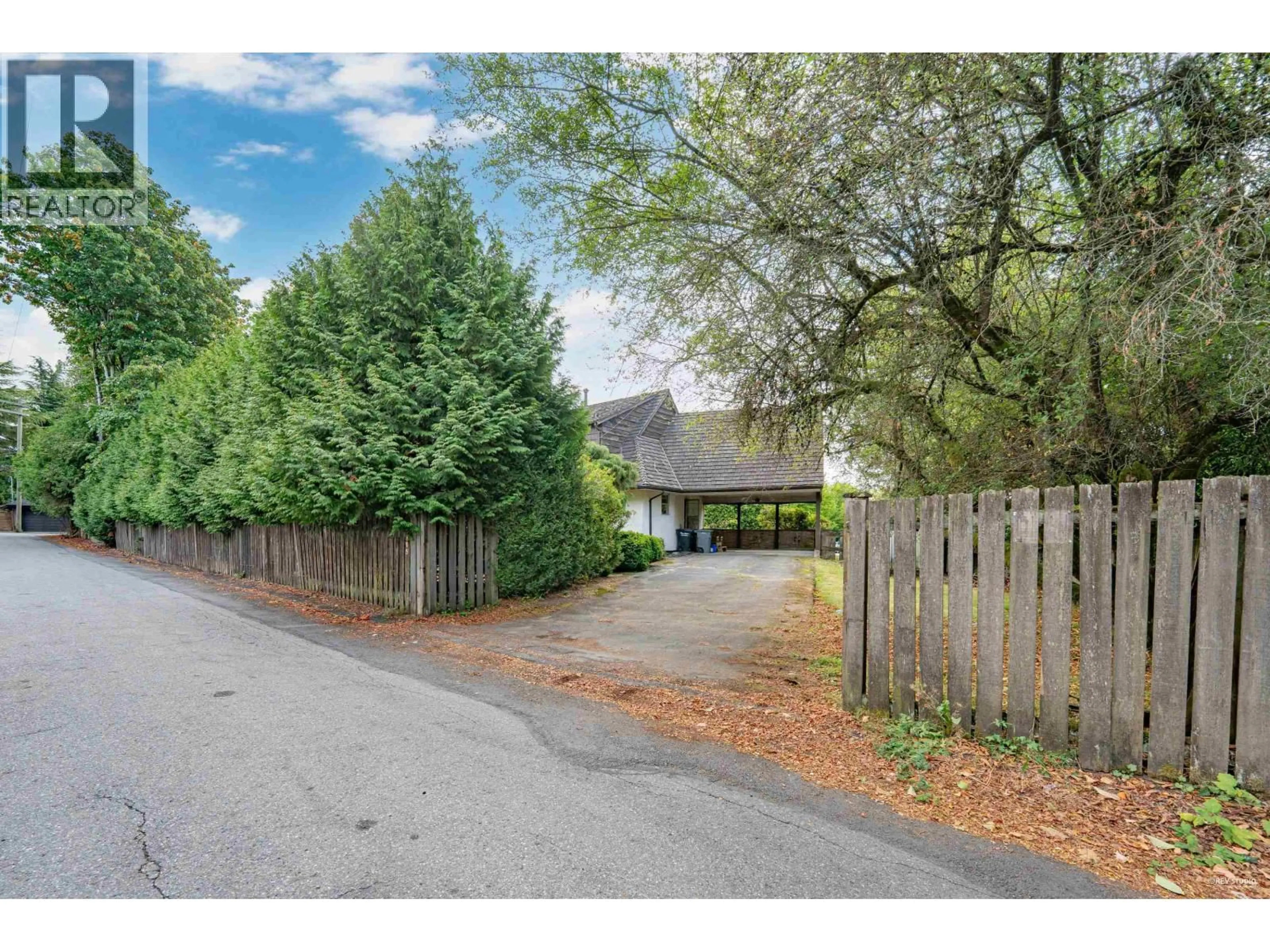A pic from outside/outdoor area/front of a property/back of a property/a pic from drone, street for 5809 FREMLIN STREET, Vancouver British Columbia V5Z3W6