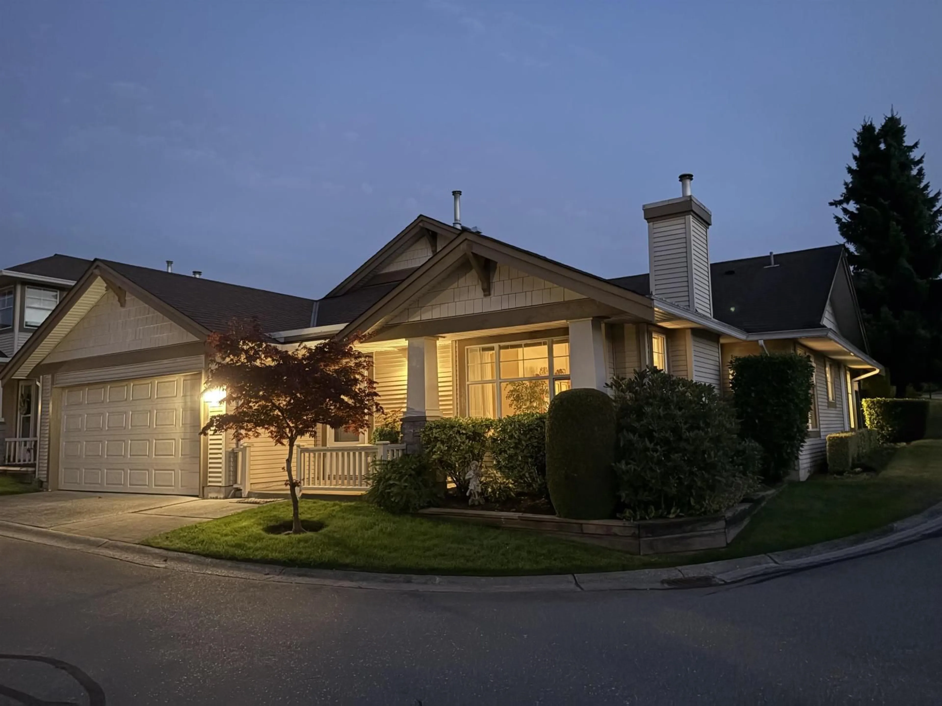 Home with vinyl exterior material, street for 55 - 20751 87, Langley British Columbia V1M2X3