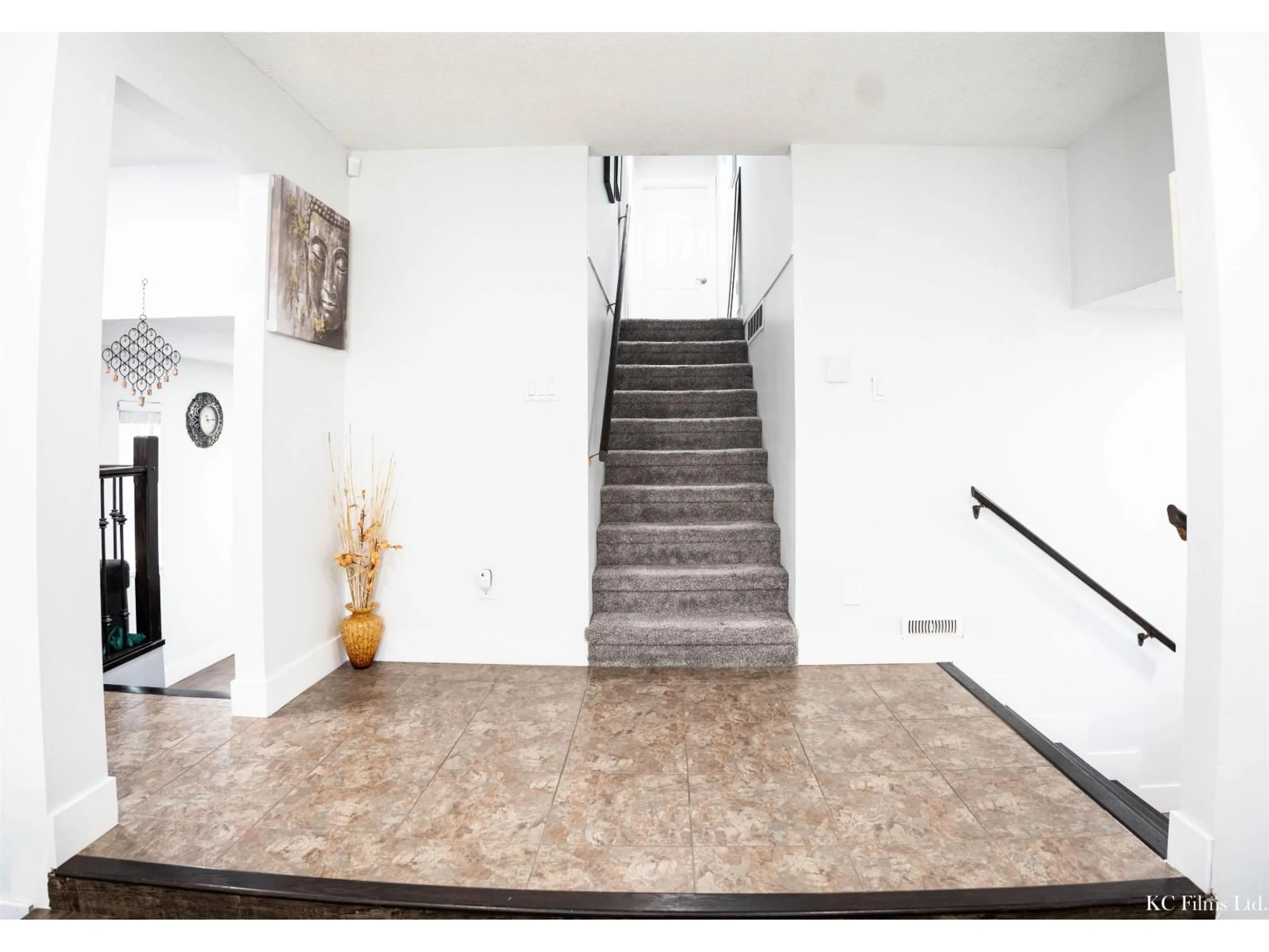 Indoor foyer for 18046 61A, Surrey British Columbia V3S5X1