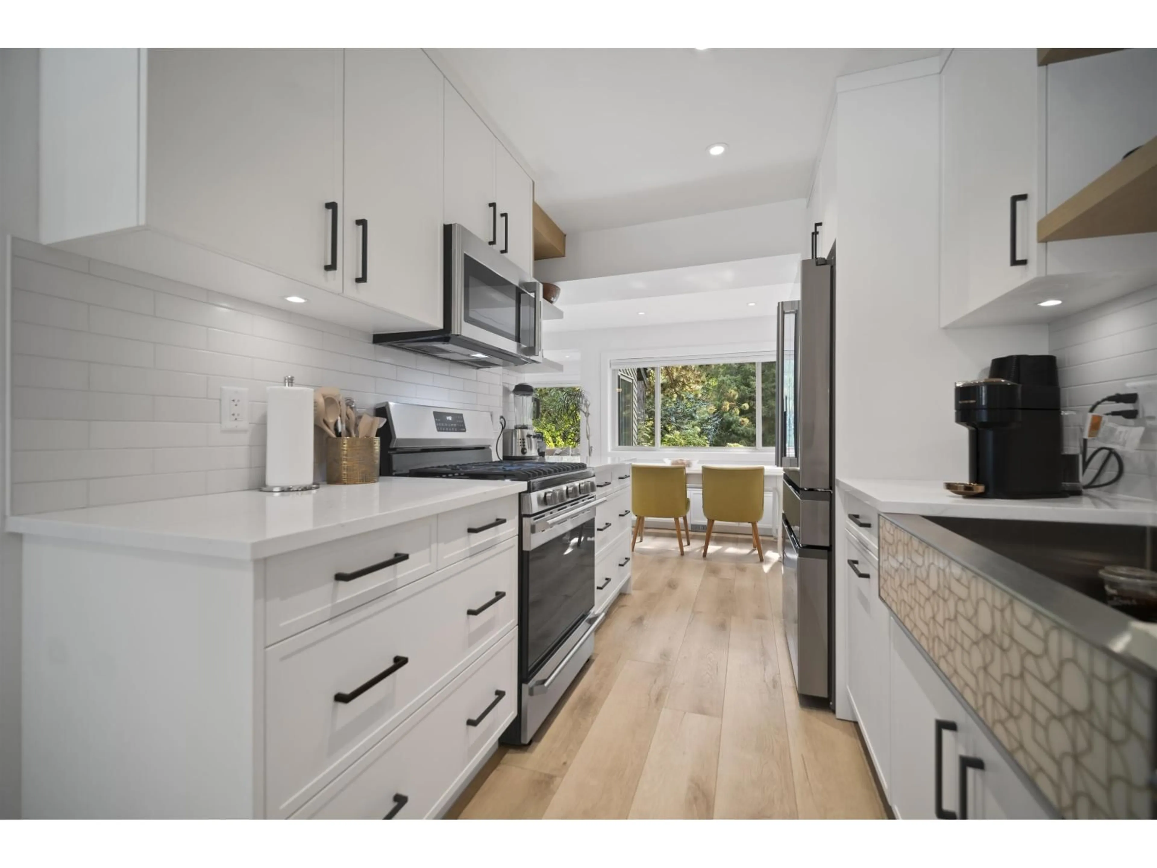 Open concept kitchen, unknown for 1917 LILAC, Surrey British Columbia V4A6C7