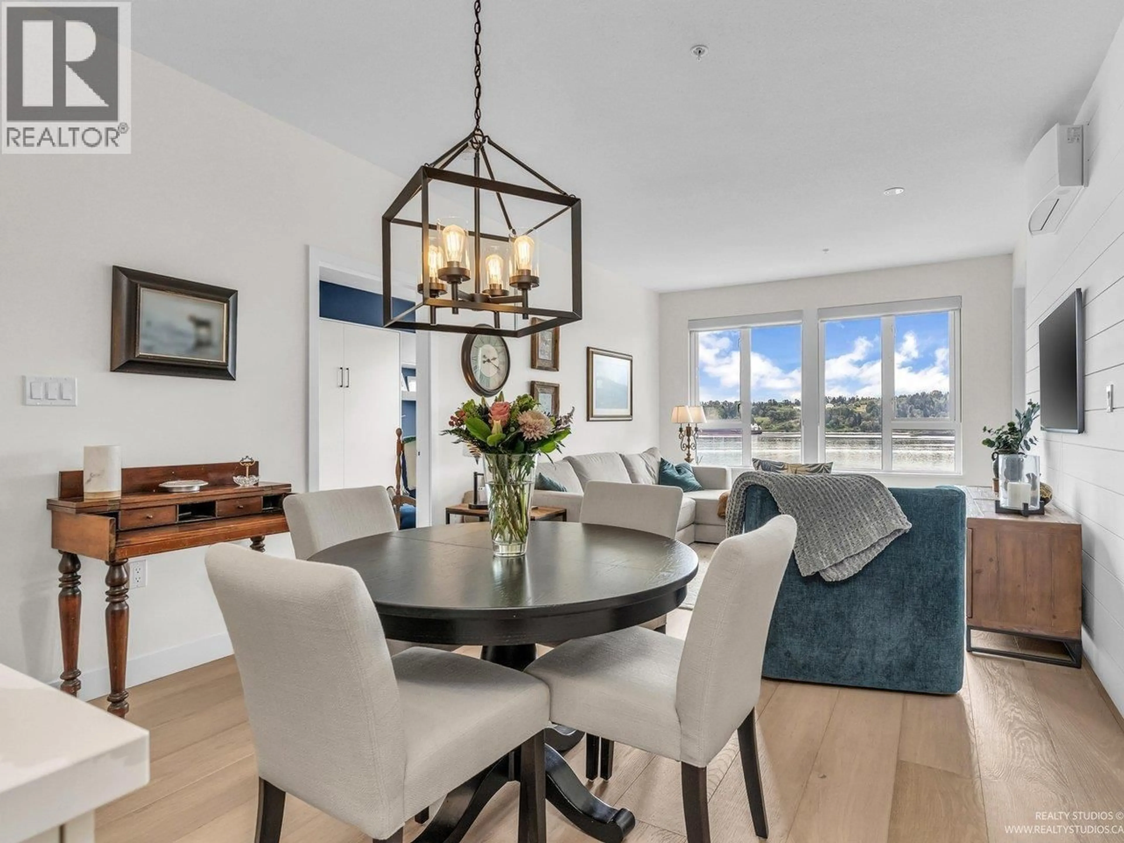 Dining room, unknown for 401 - 3911 CATES LANDING WAY, North Vancouver British Columbia V7G0A6