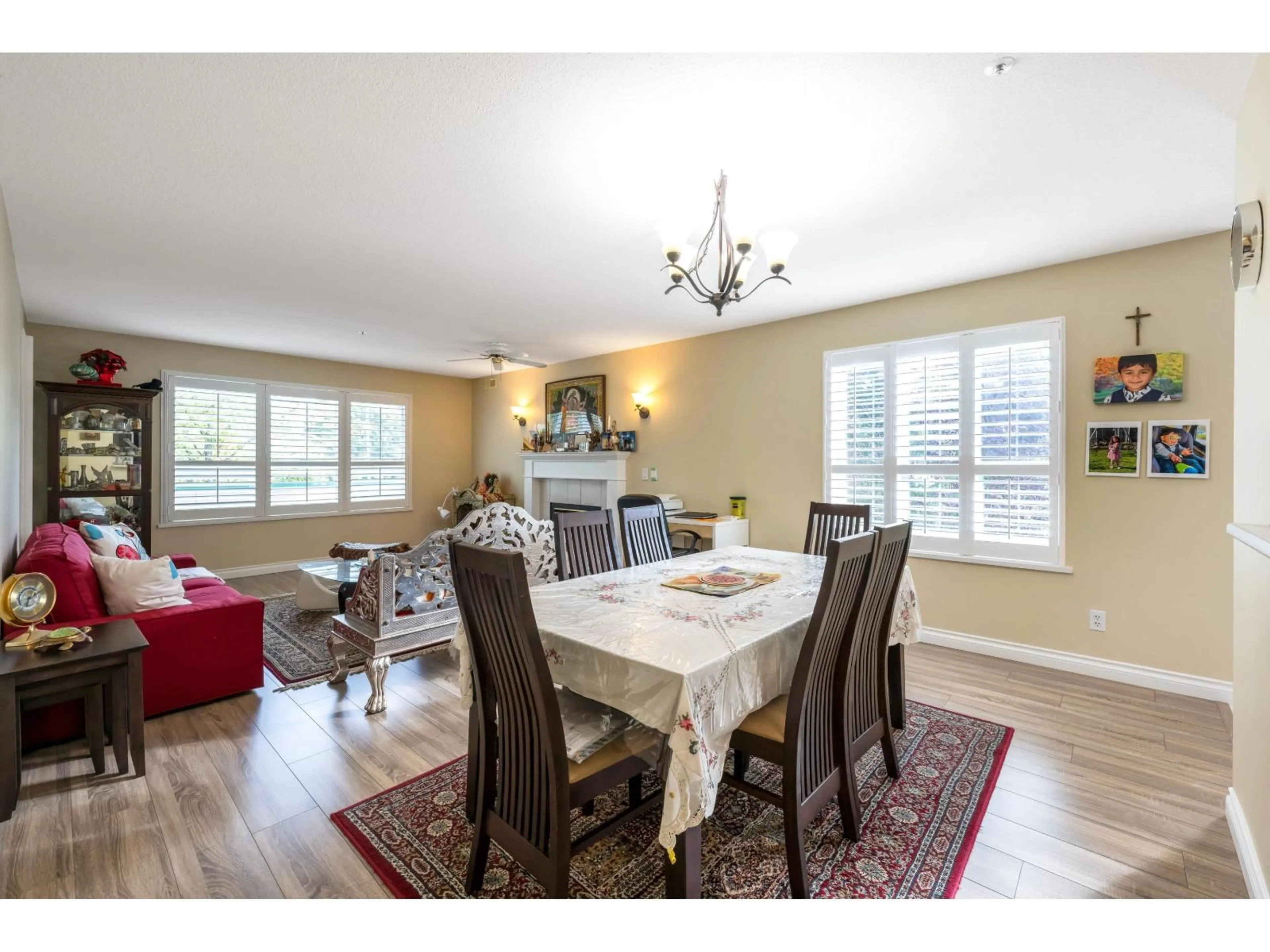 Dining room, wood/laminate floor for 303 - 13870 70, Surrey British Columbia V3W0R9