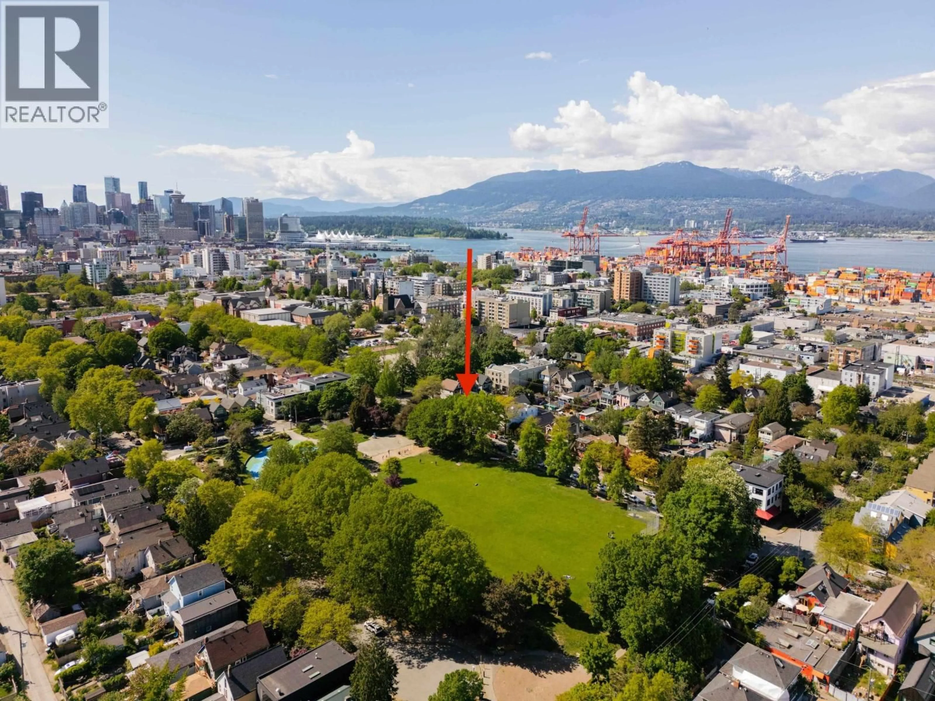 A pic from outside/outdoor area/front of a property/back of a property/a pic from drone, mountain view for 2 - 709 KEEFER STREET, Vancouver British Columbia V6A1Y6
