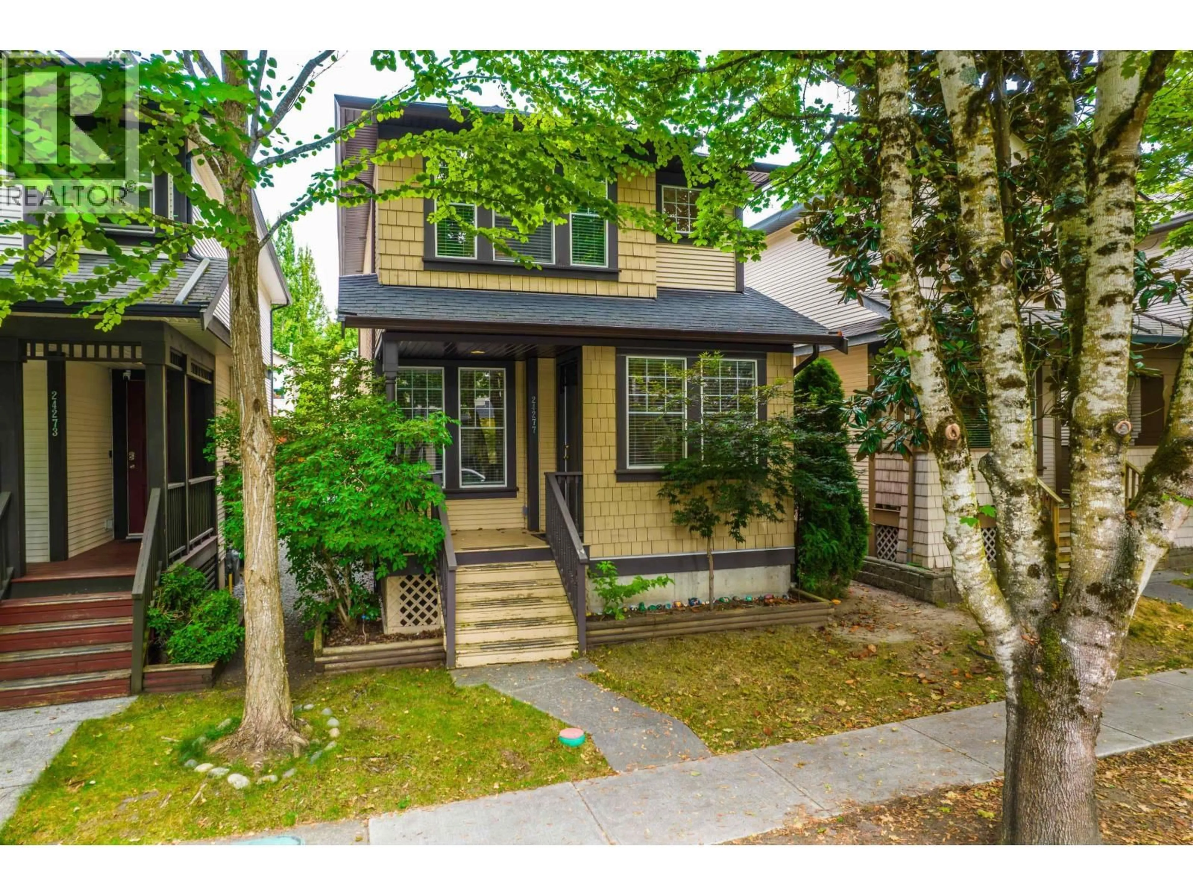 Home with vinyl exterior material, street for 24277 102A AVENUE, Maple Ridge British Columbia V2W1X8