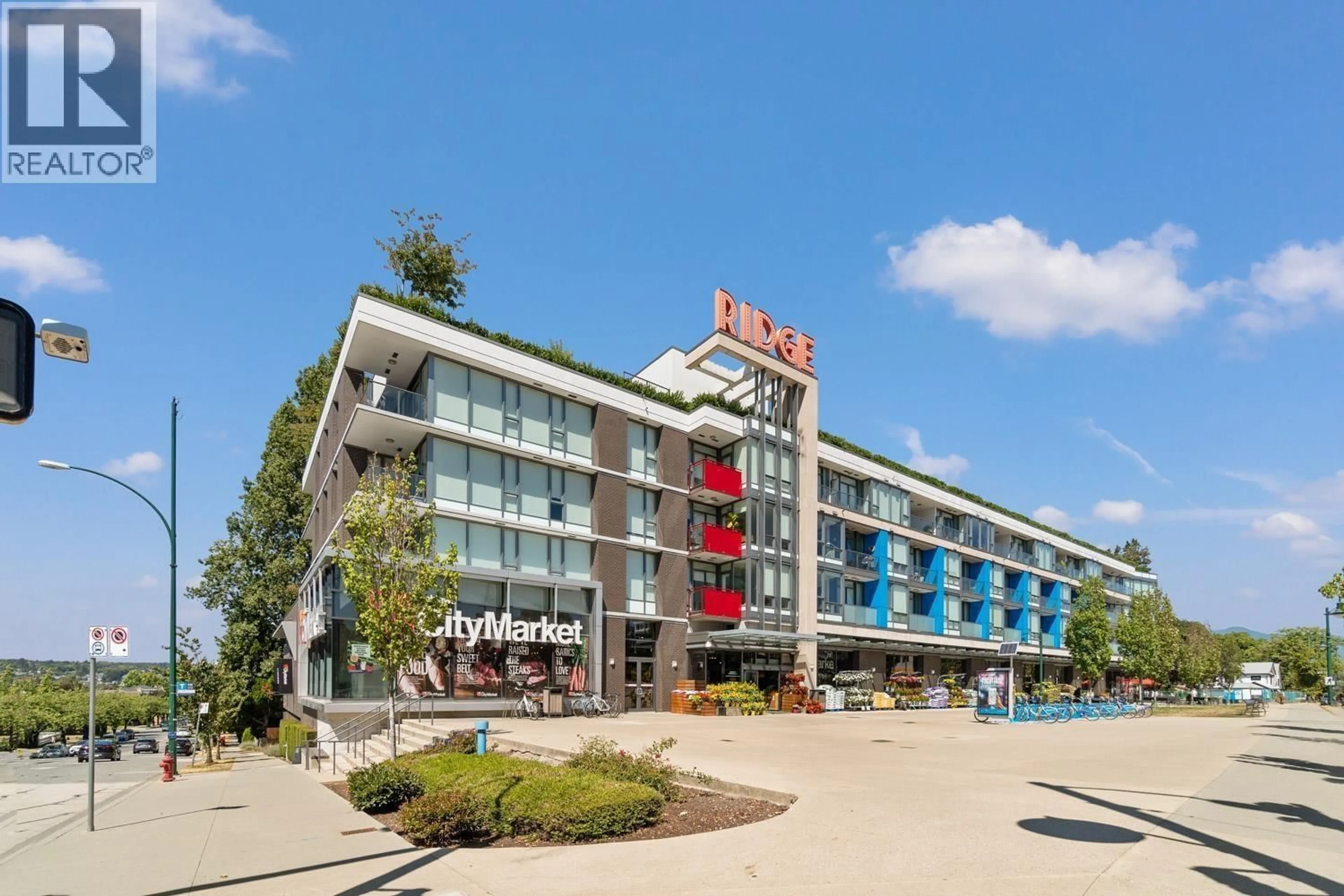 Patio, building for 312 - 2118 15TH AVENUE, Vancouver British Columbia V6J3Z3