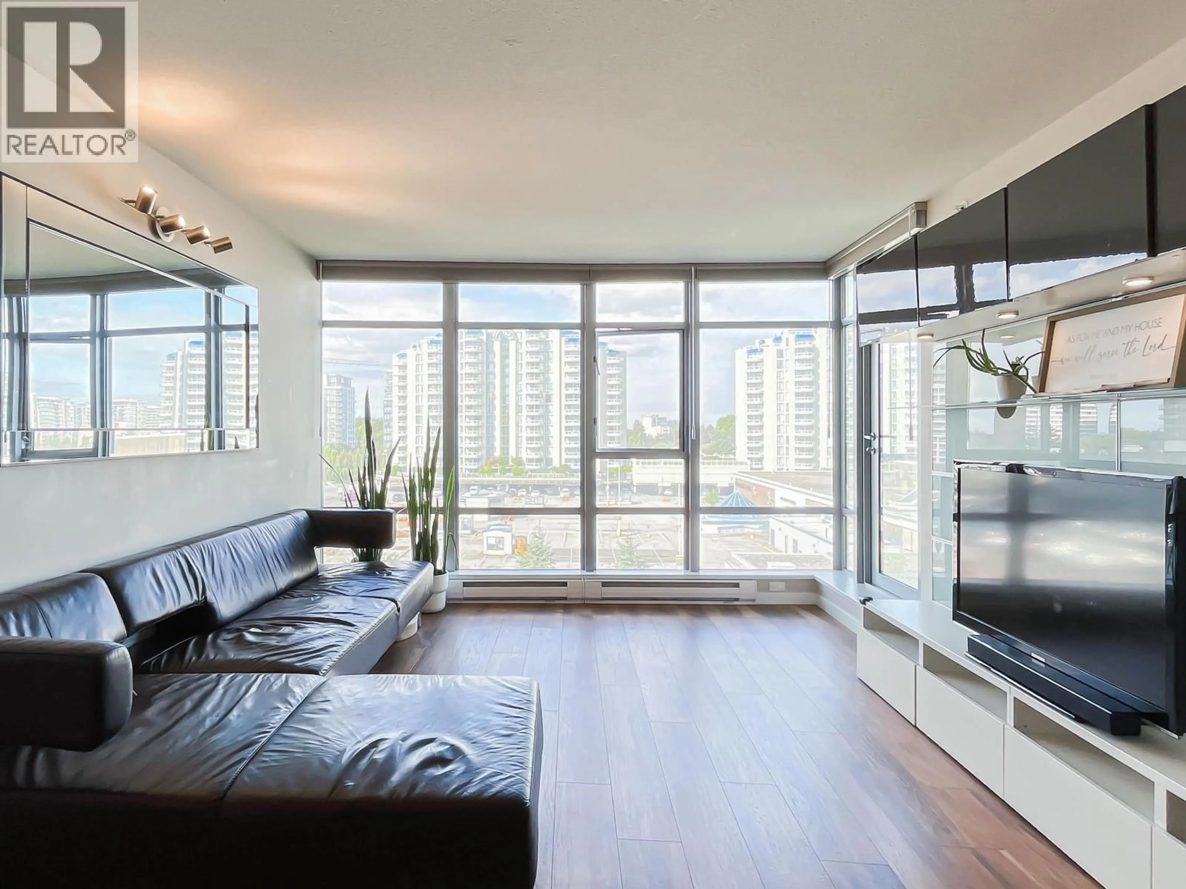 Living room with furniture, unknown for 906 - 7888 SABA ROAD, Richmond British Columbia V6Y0A2