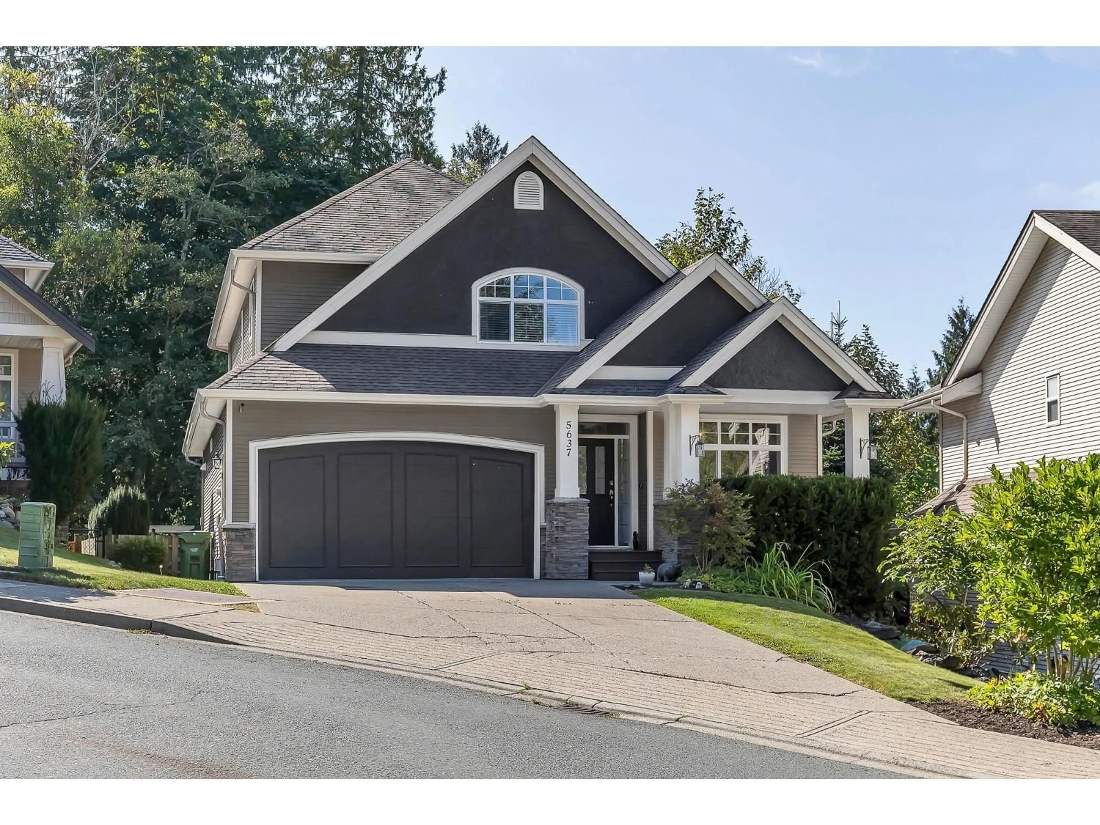 Home with vinyl exterior material, street for 5637 THOM CREEK DRIVE, Chilliwack British Columbia V2R5Z6