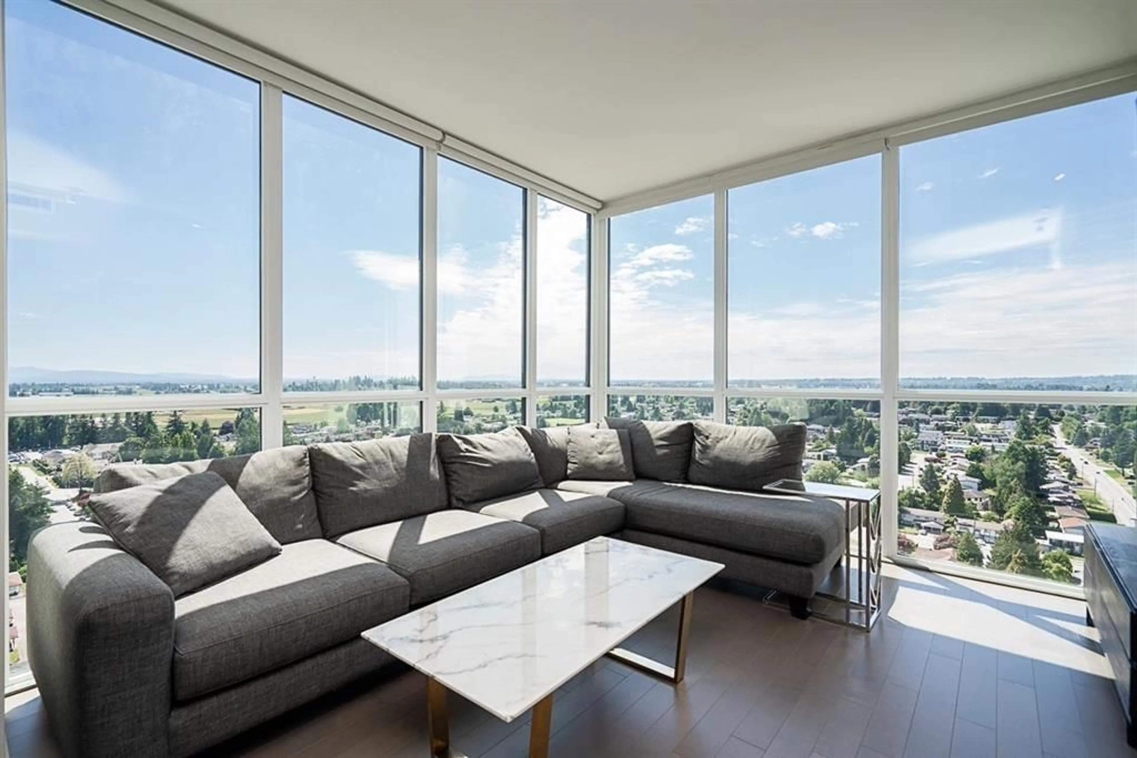 Living room with furniture, unknown for 2207 - 2180 GLADWIN, Abbotsford British Columbia V2S0H4
