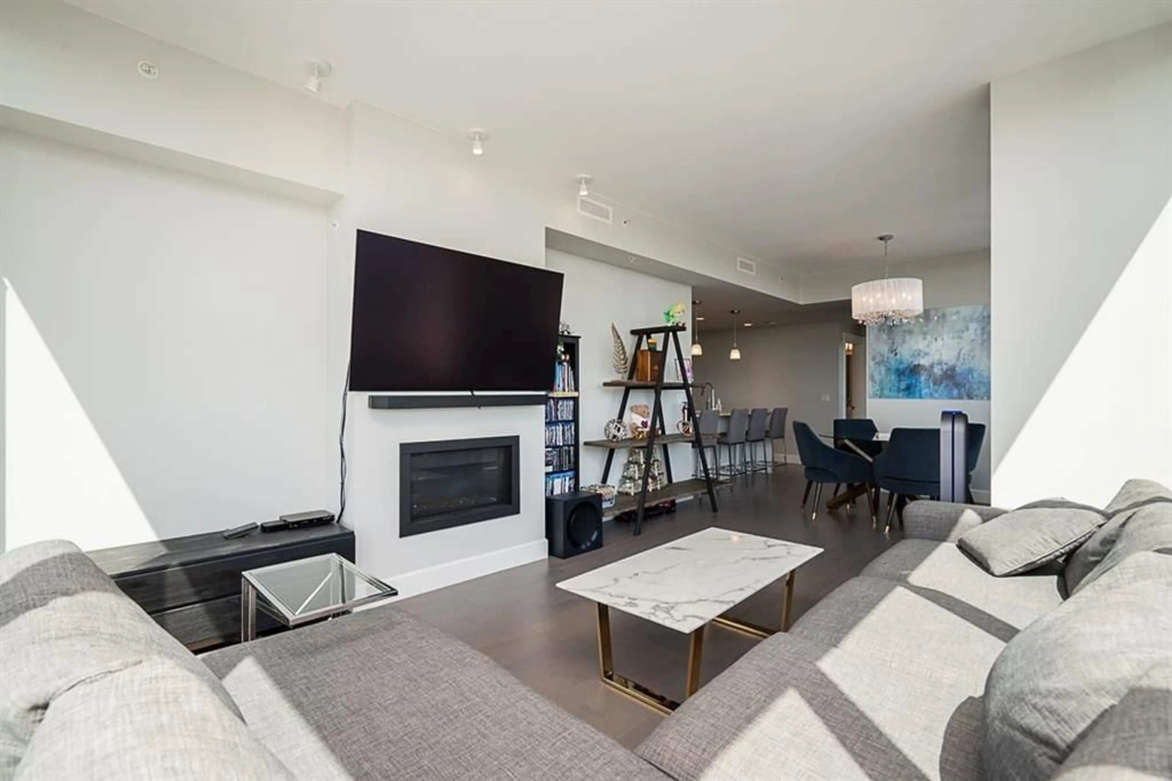 Living room with furniture, unknown for 2207 - 2180 GLADWIN, Abbotsford British Columbia V2S0H4