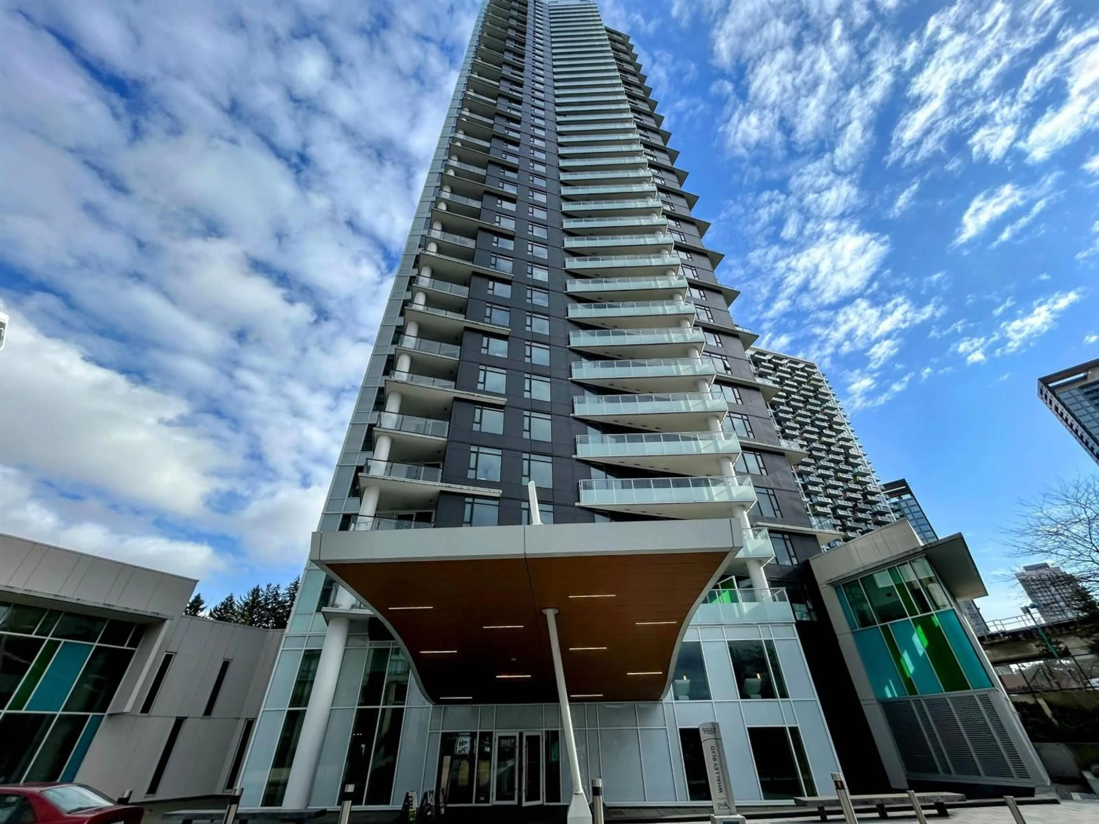 Indoor foyer for 2609 - 9887 WHALLEY, Surrey British Columbia V3T0P4