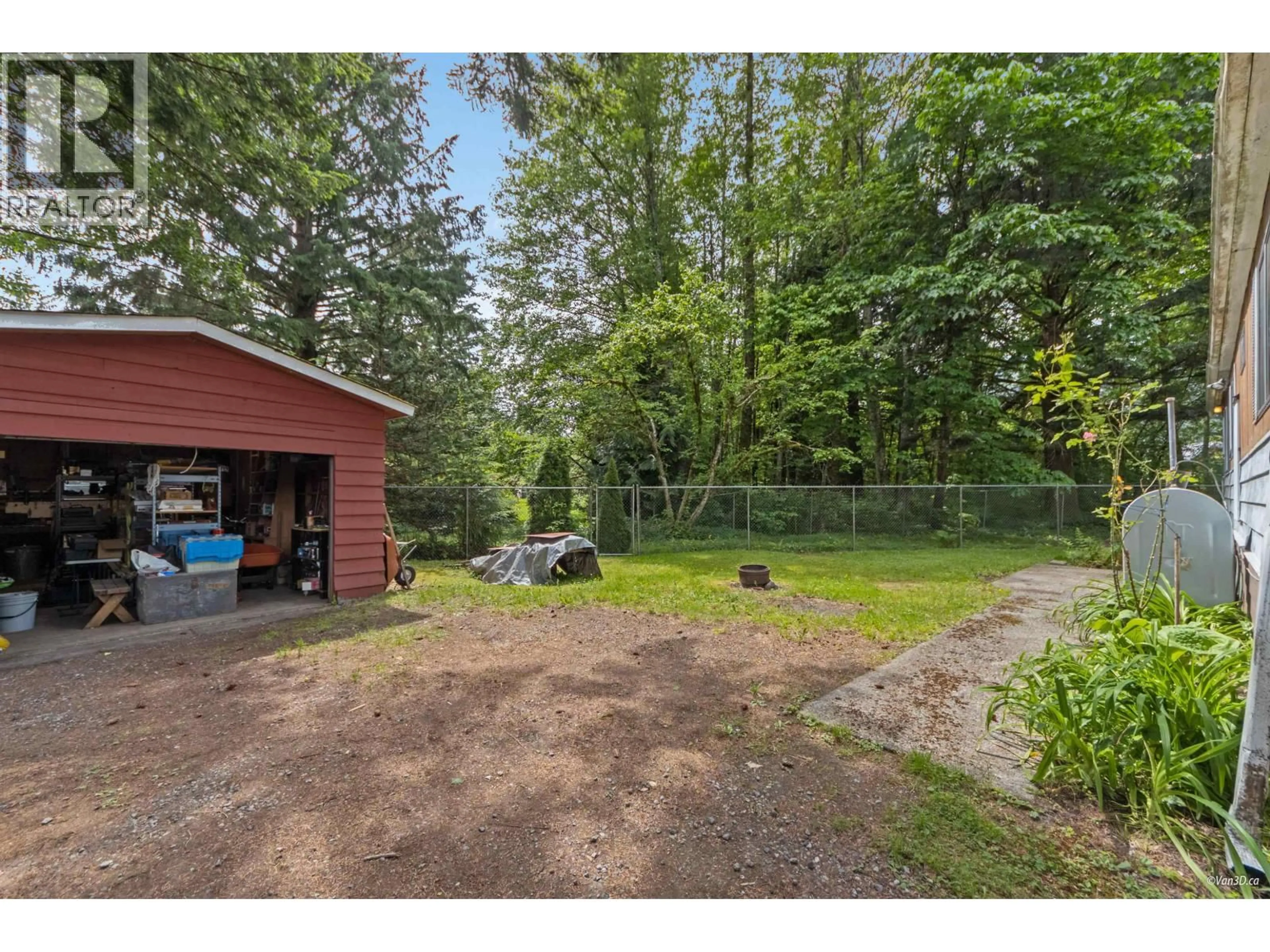Shed for 25 BRACKEN PARKWAY, Squamish British Columbia V0N1H0