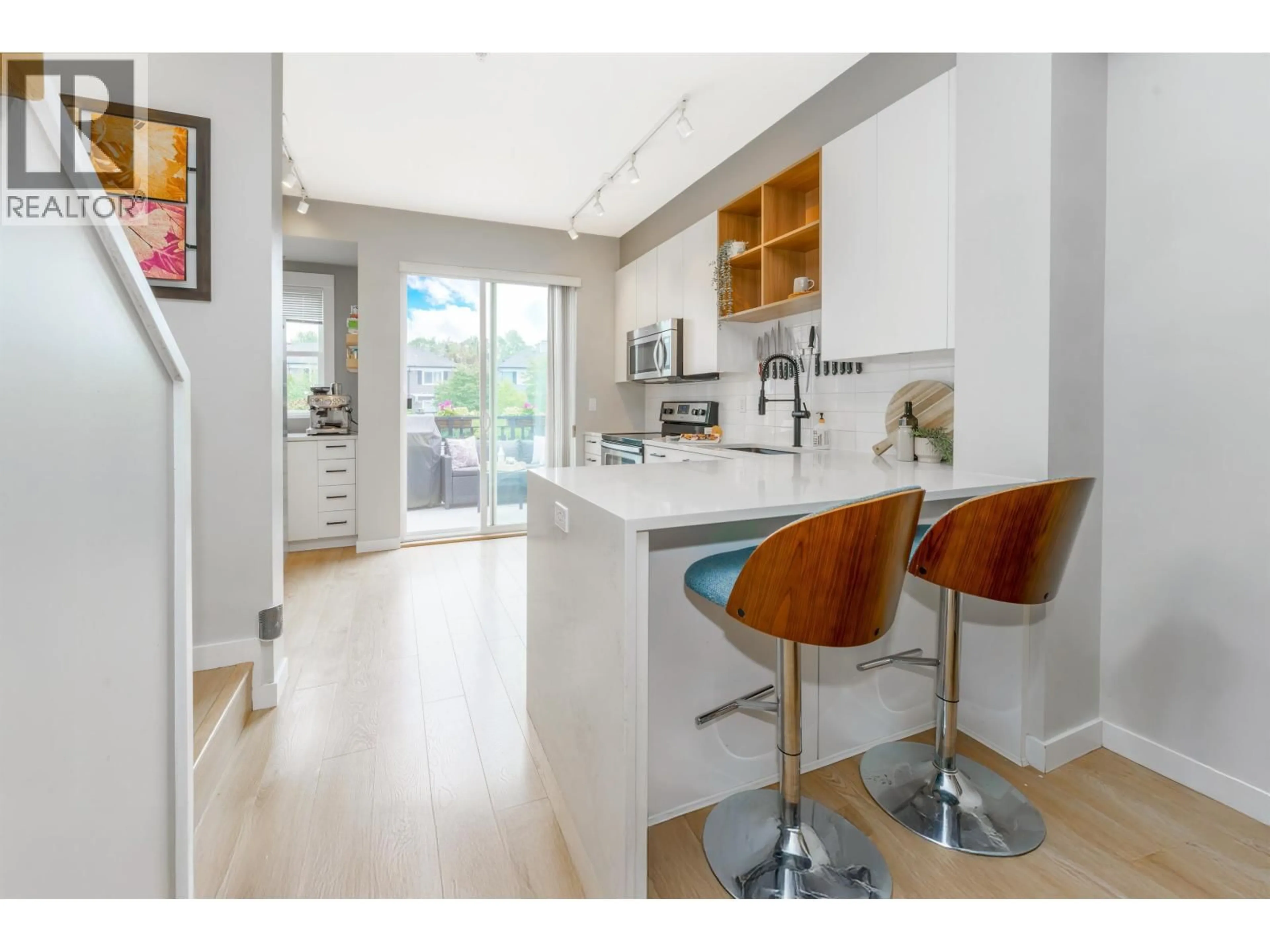 Open concept kitchen, unknown for 5 - 10974 BARNSTON VIEW ROAD, Pitt Meadows British Columbia V3Y0B9