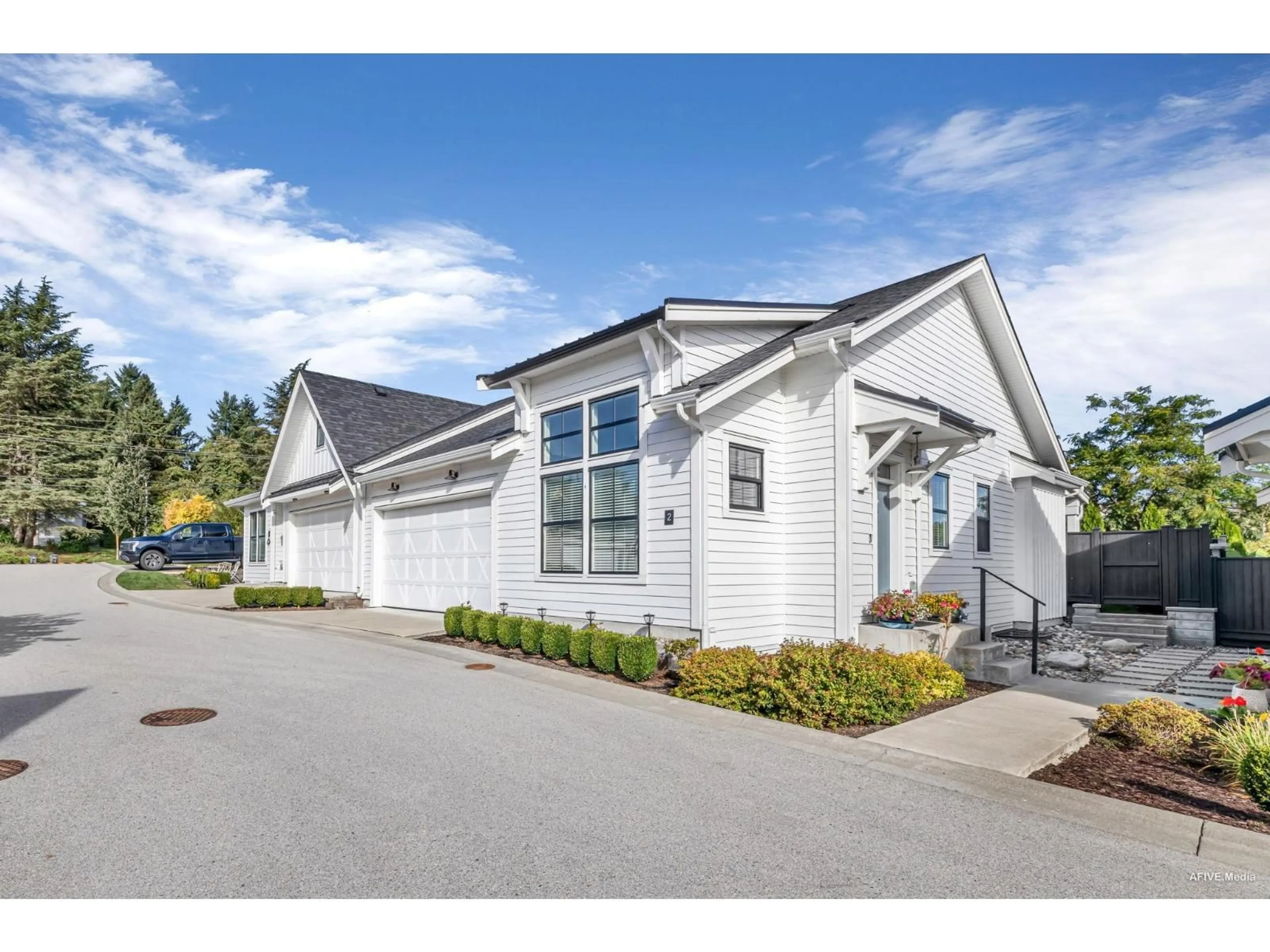 Home with vinyl exterior material, street for 2 - 5528 148, Surrey British Columbia V3S3B4