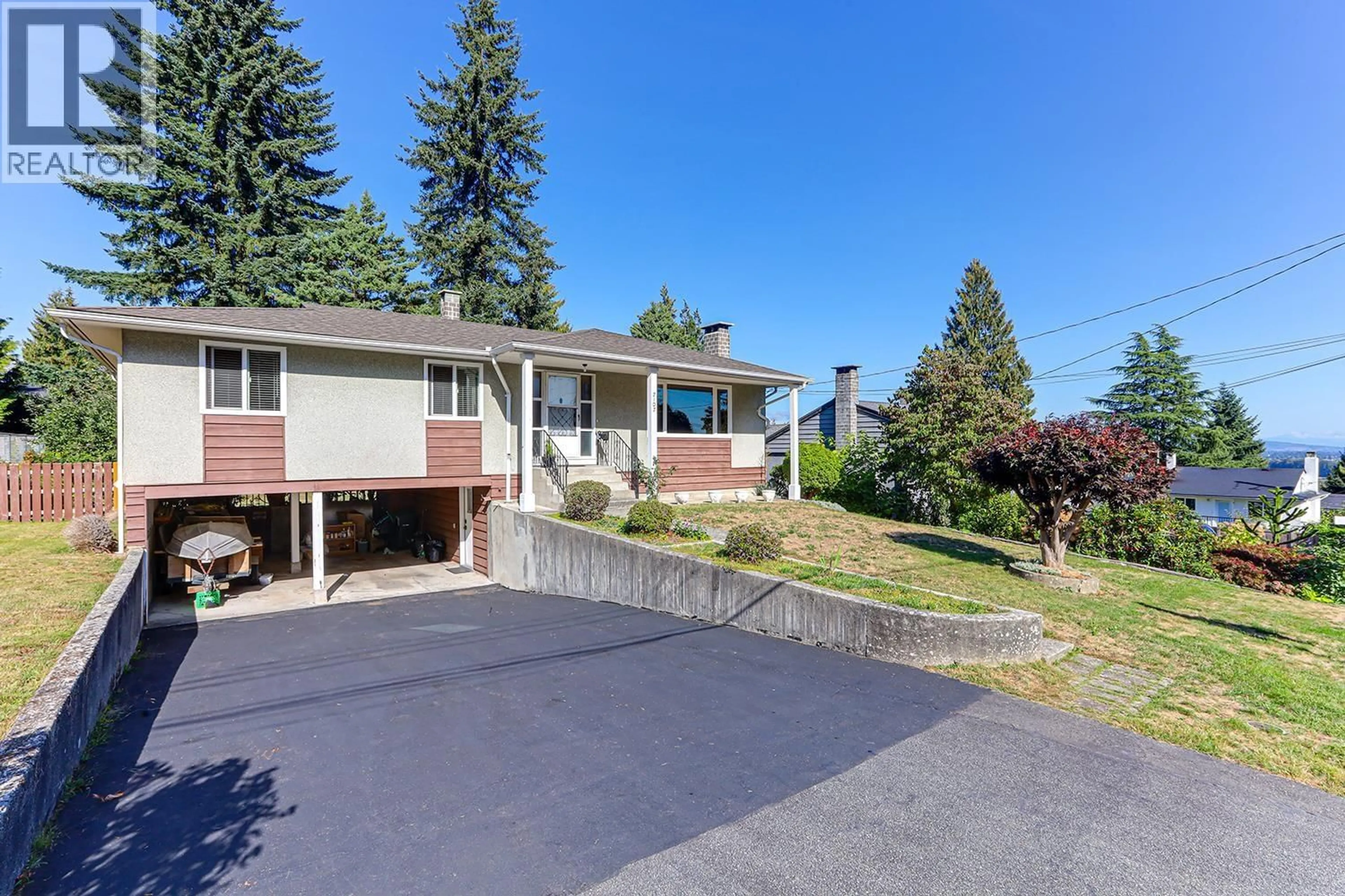 A pic from outside/outdoor area/front of a property/back of a property/a pic from drone, mountain view for 2107 CARMEN PLACE, Port Coquitlam British Columbia V3C1C7