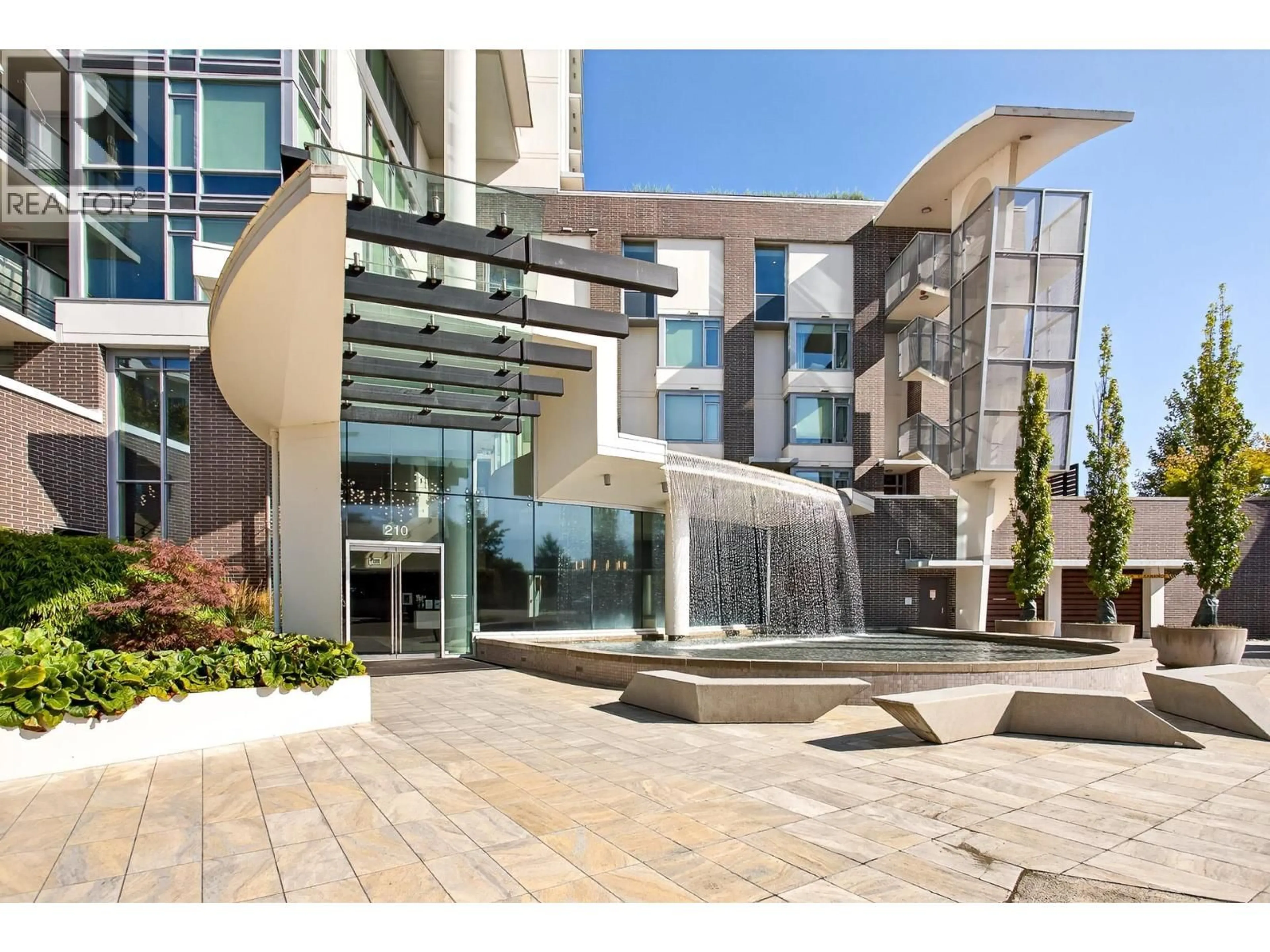Indoor foyer for 903 - 210 SALTER STREET, New Westminster British Columbia V3M0J9