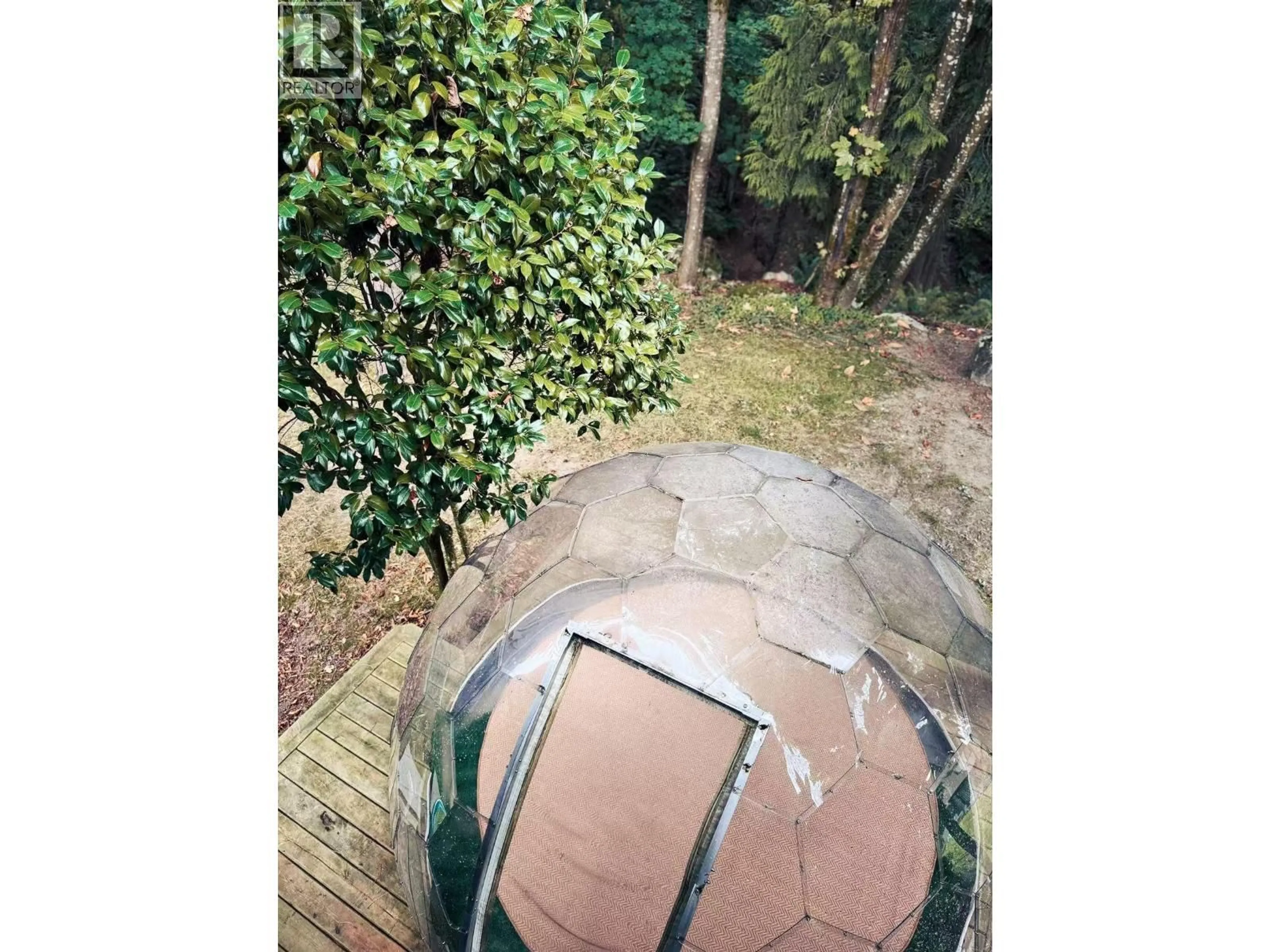 A pic from outside/outdoor area/front of a property/back of a property/a pic from drone, forest/trees view for 8575 WOODRIDGE PLACE, Burnaby British Columbia V5A4B3