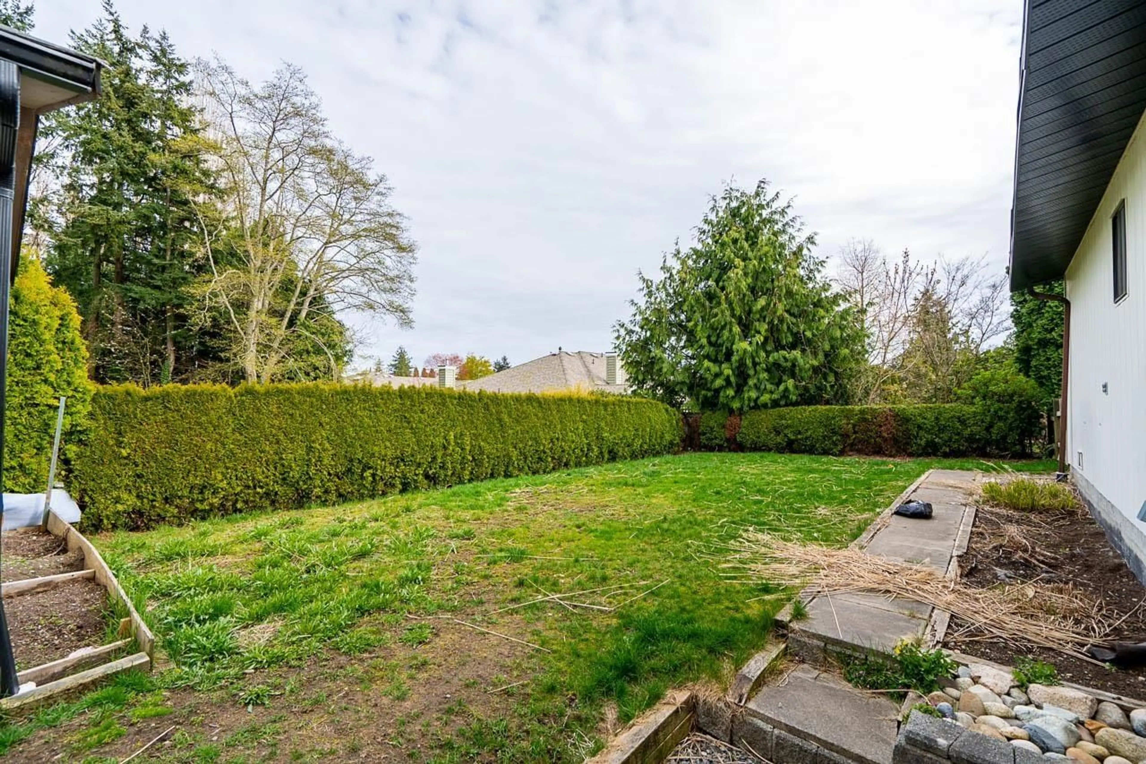Patio, forest/trees view for 1766 139, Surrey British Columbia V4A4G7