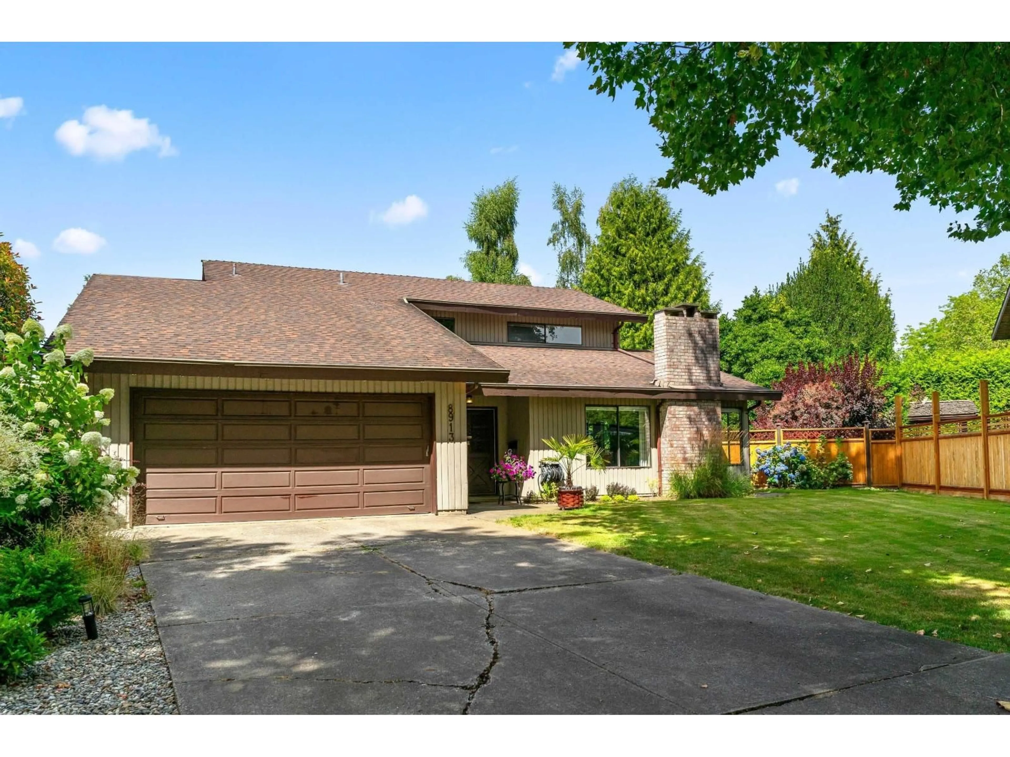 Unknown for 8913 JEDBURGH, Surrey British Columbia V3V6S1
