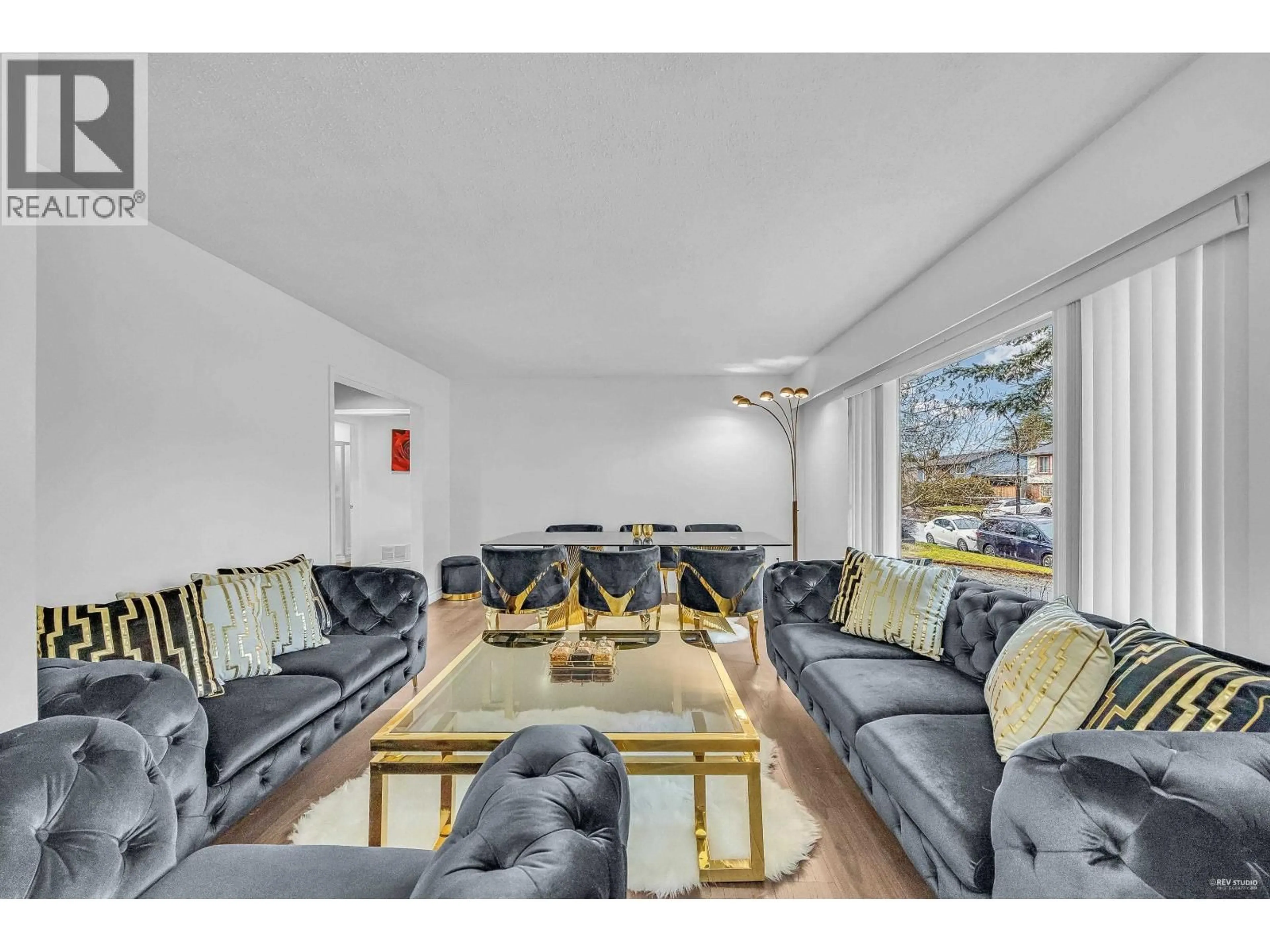 Living room with furniture, unknown for 22938 FULLER AVENUE, Maple Ridge British Columbia V2X3C5