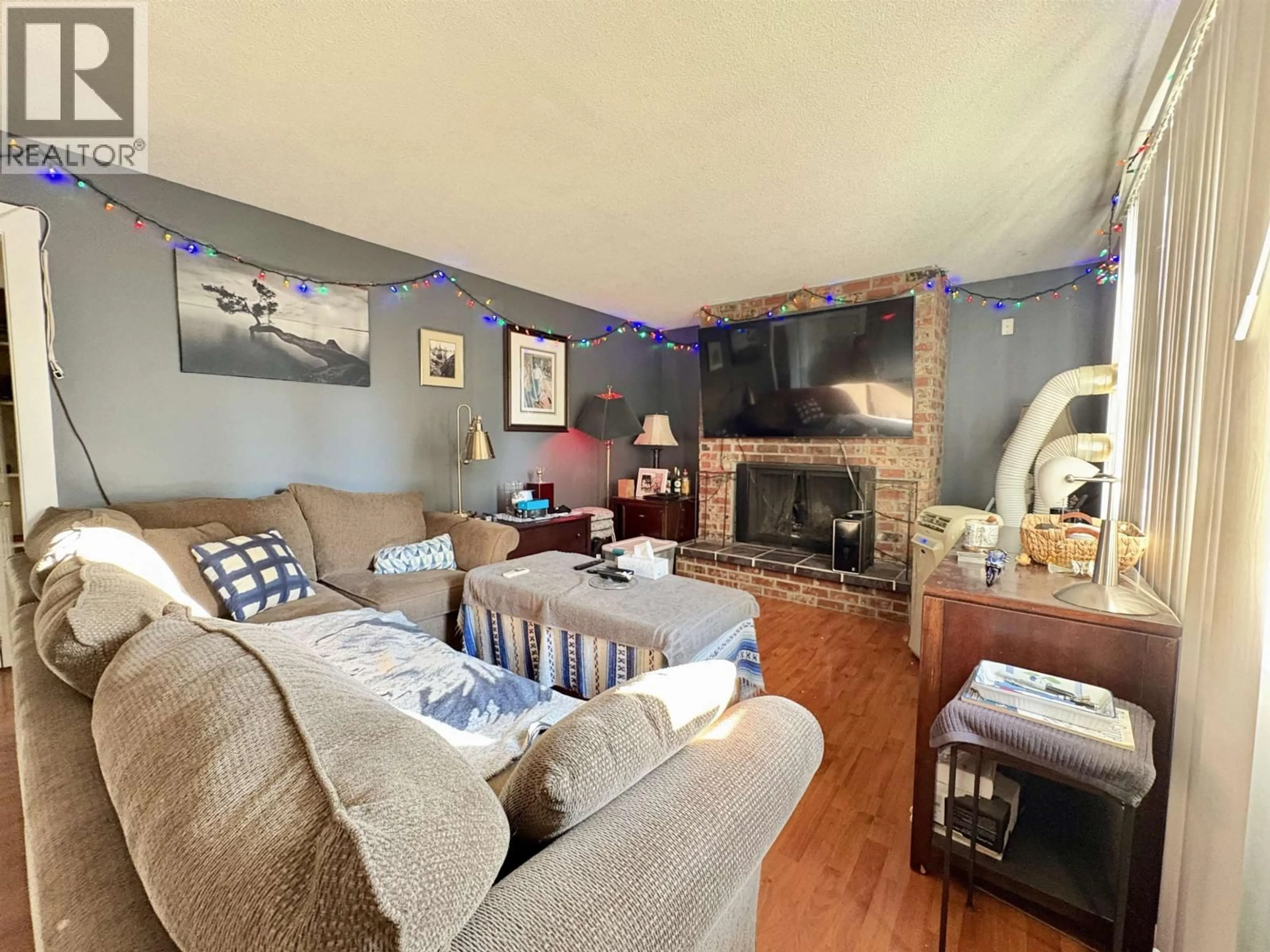 Living room with furniture, unknown for 7650 LOYOLA DRIVE, Prince George British Columbia V2N2X1