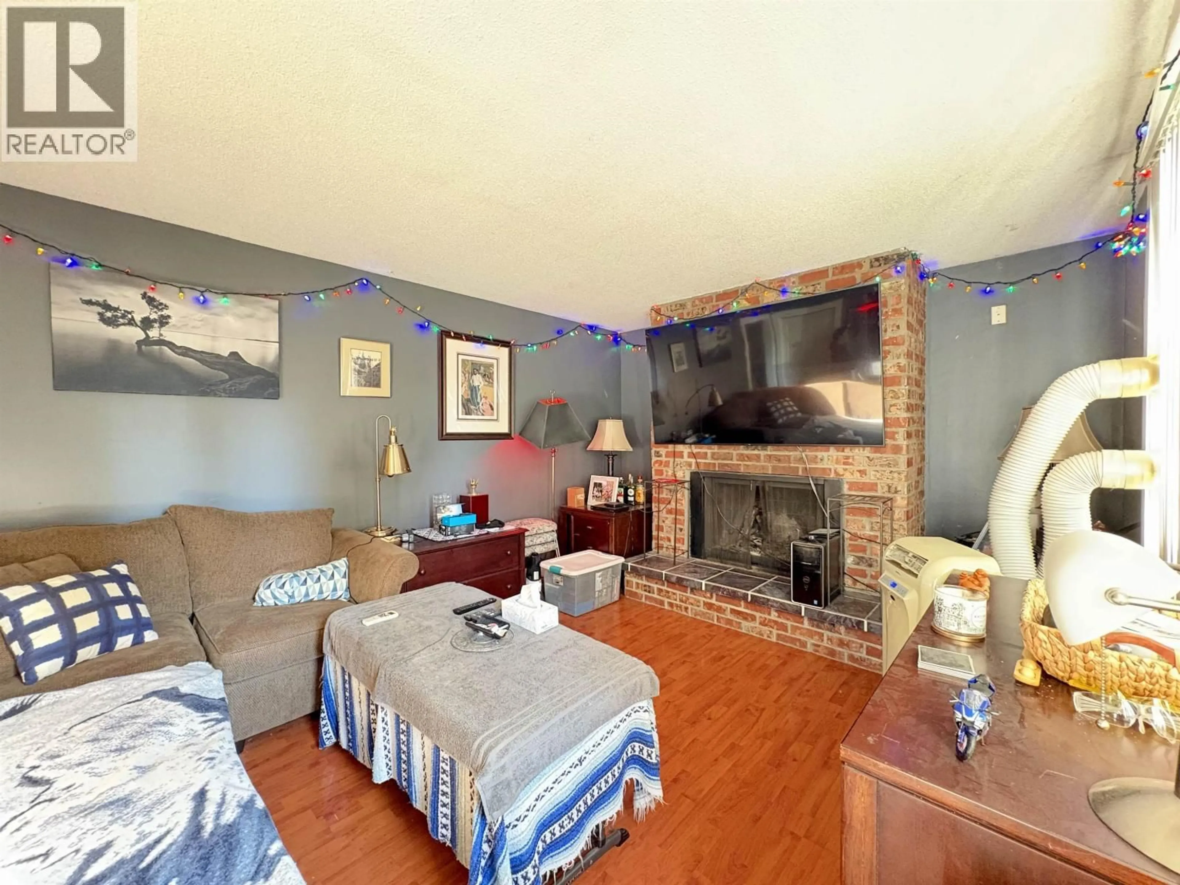 Living room with furniture, unknown for 7650 LOYOLA DRIVE, Prince George British Columbia V2N2X1