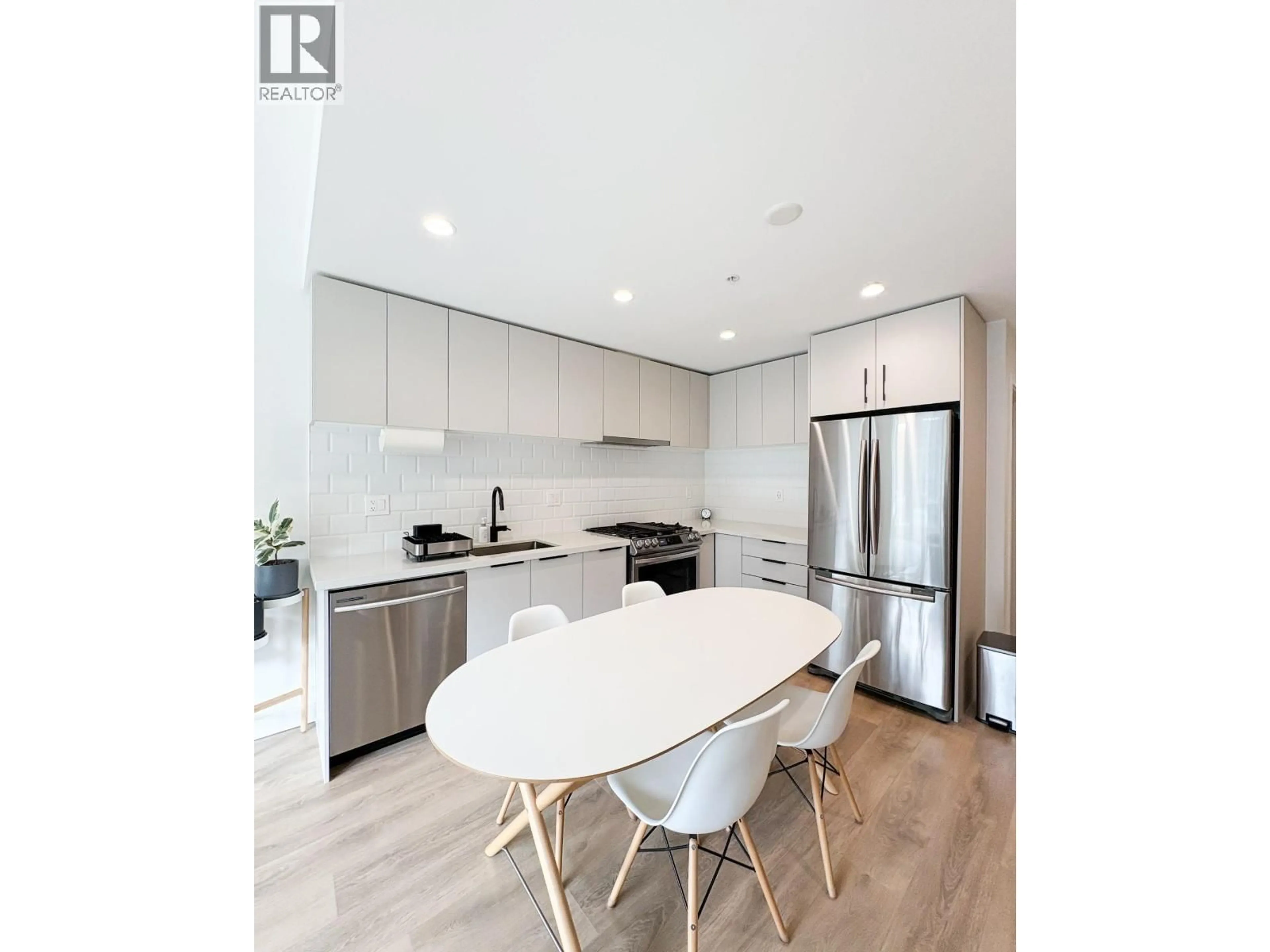 Open concept kitchen, unknown for 407 - 3038 ST GEORGE STREET, Port Moody British Columbia V3H0L3