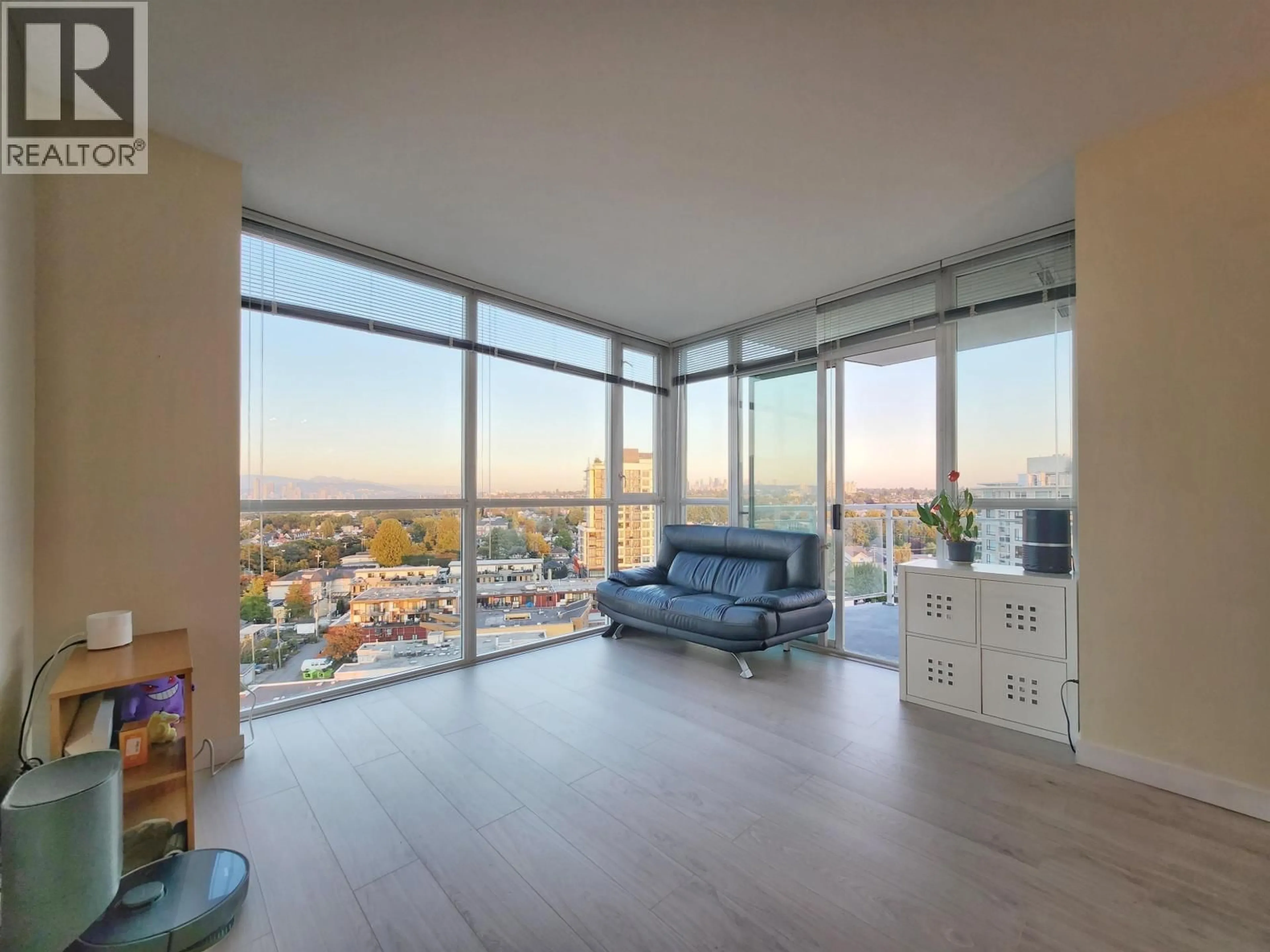 A pic of a room for 1307 - 4028 KNIGHT STREET, Vancouver British Columbia V5N5Y8
