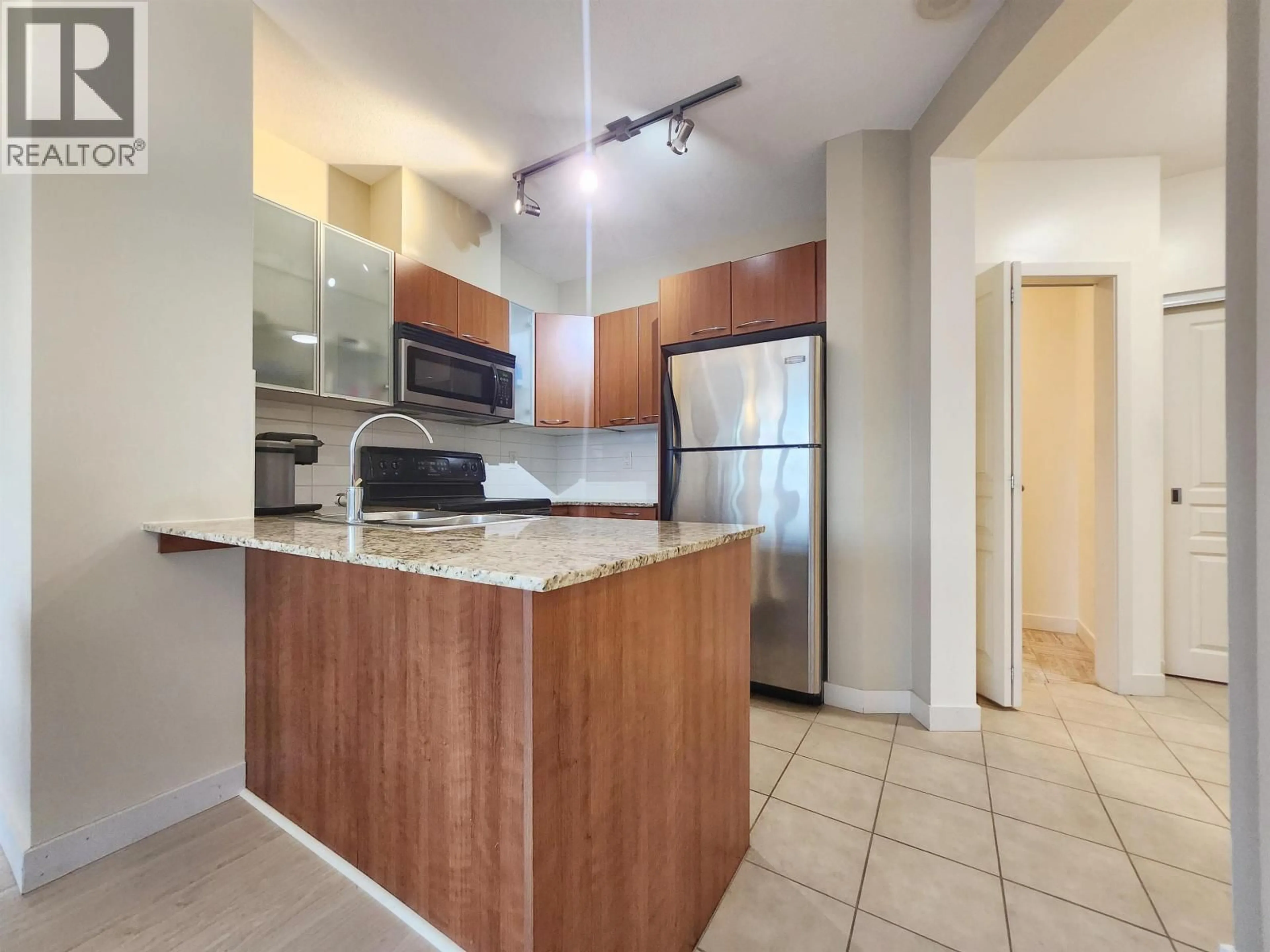 Standard kitchen, unknown for 1307 - 4028 KNIGHT STREET, Vancouver British Columbia V5N5Y8