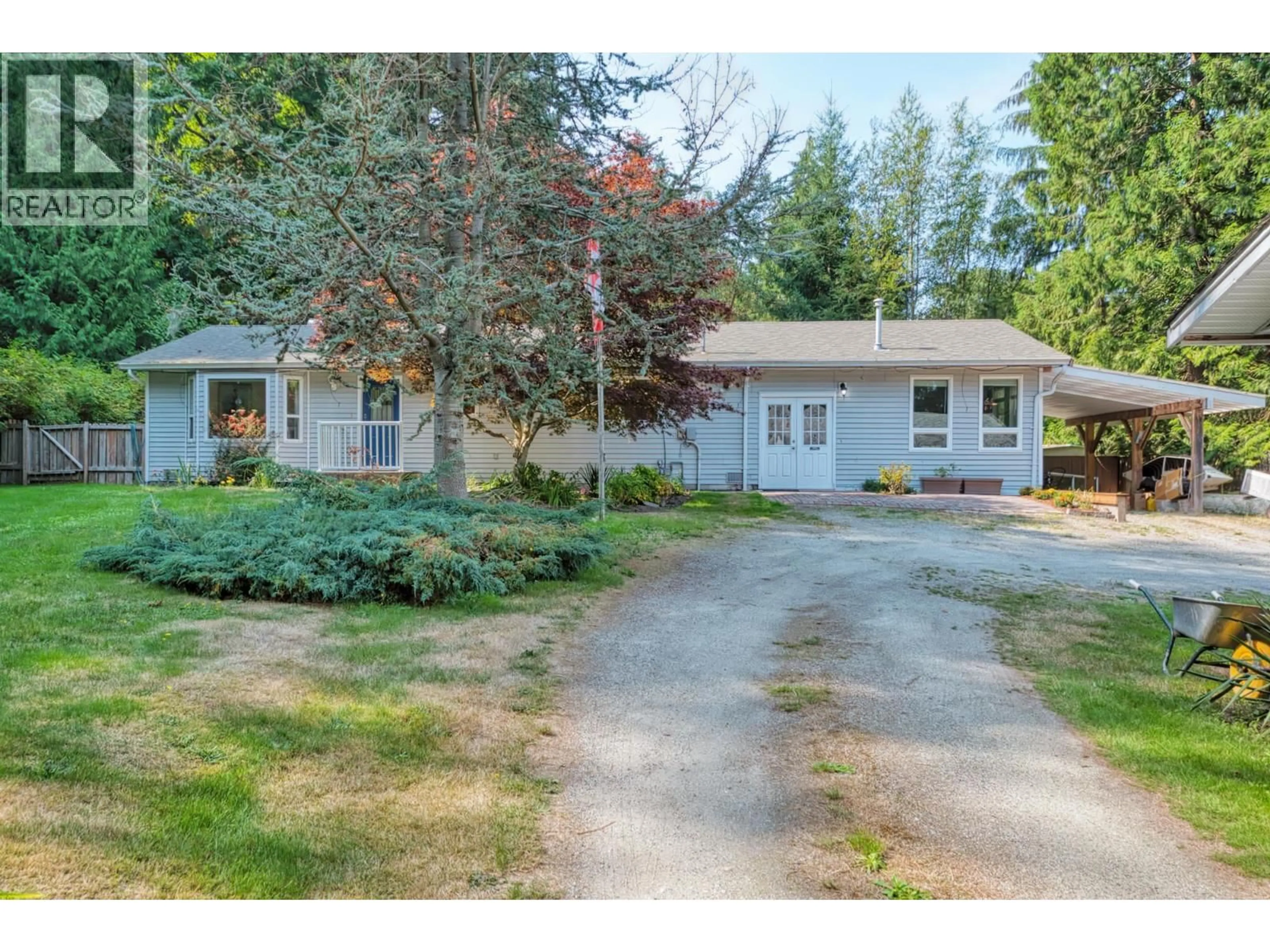 A pic from outside/outdoor area/front of a property/back of a property/a pic from drone, street for 7955 CONNOR ROAD, Halfmoon Bay British Columbia V7Z1A6