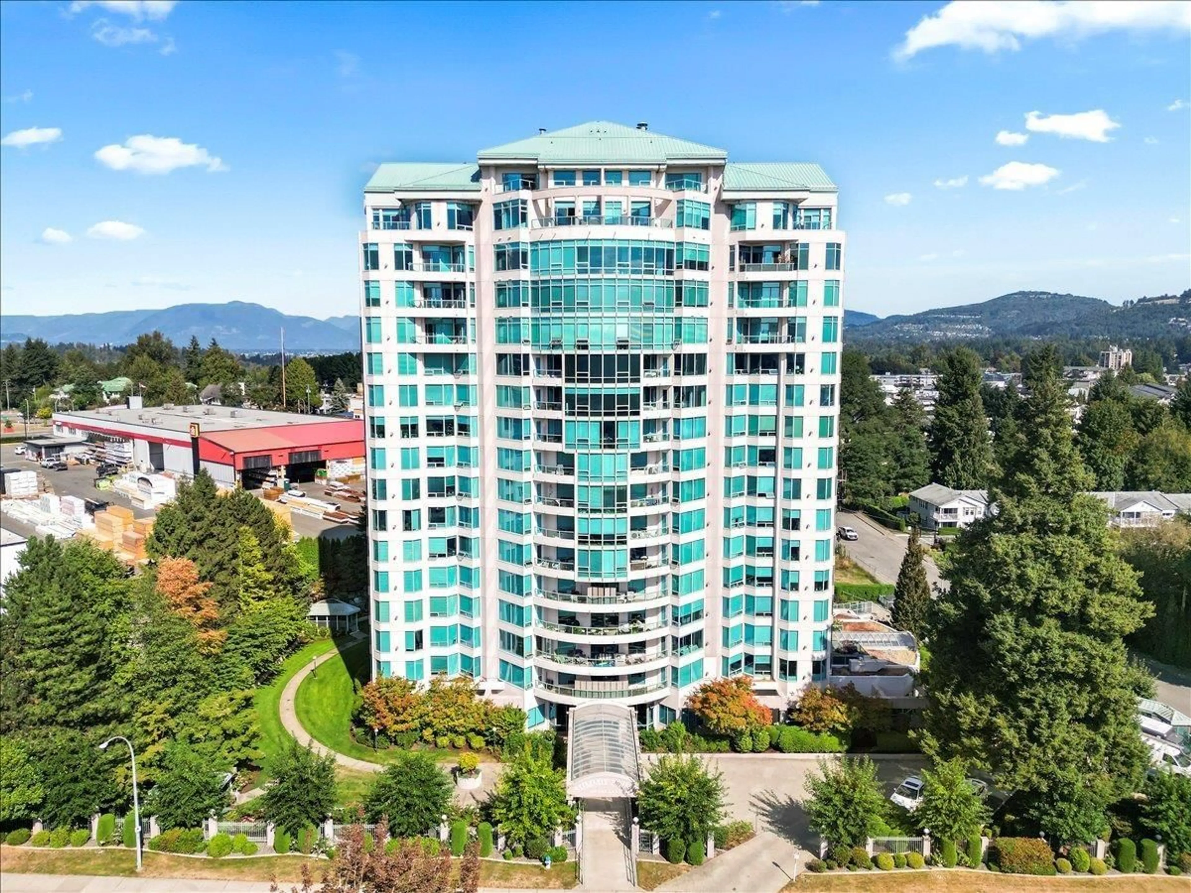 A pic from outside/outdoor area/front of a property/back of a property/a pic from drone, city buildings view from balcony for 1601 - 33065 MILL LAKE, Abbotsford British Columbia V2S8E6