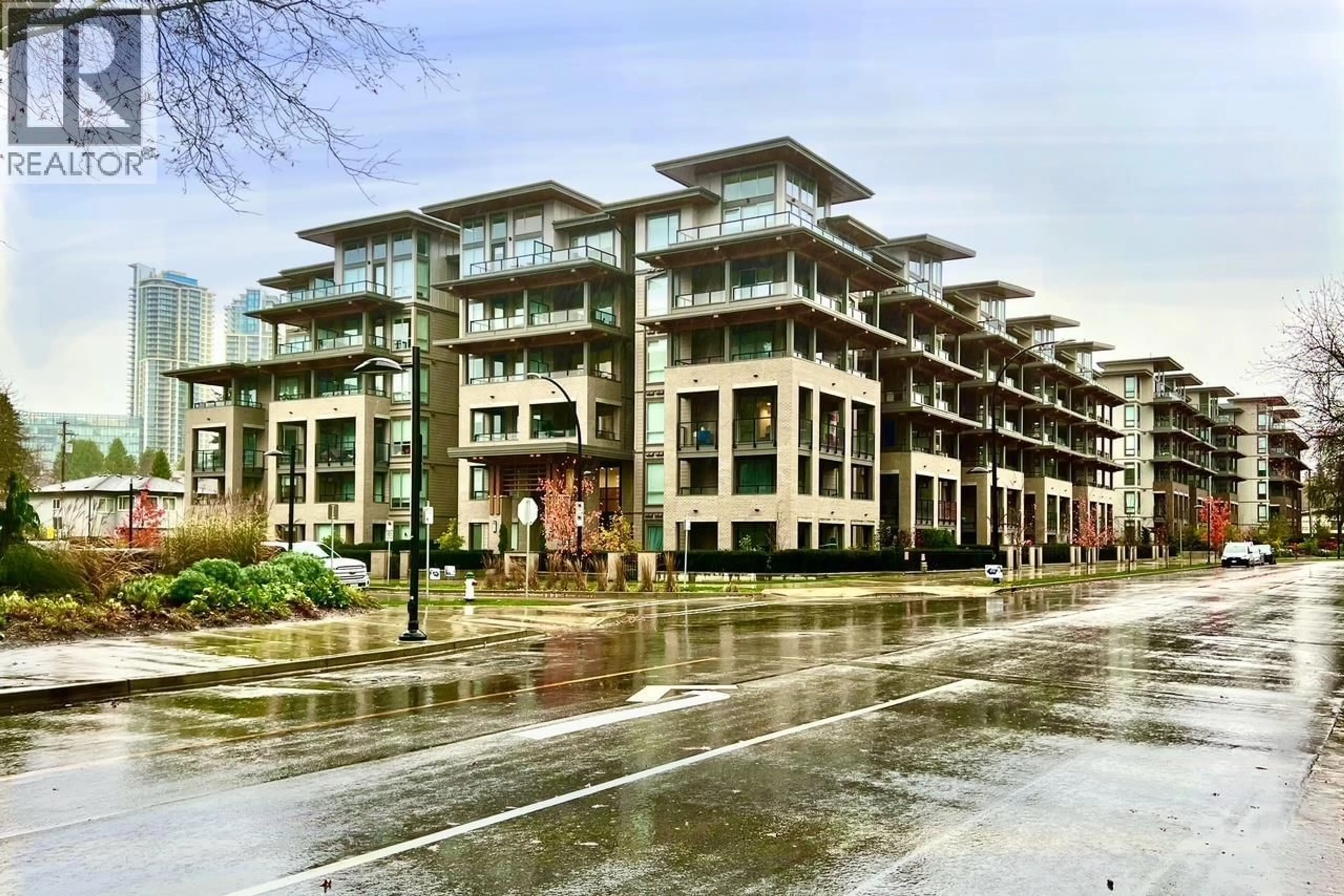 Blurry image for 209 - 7588 16TH STREET, Burnaby British Columbia V3N0H8