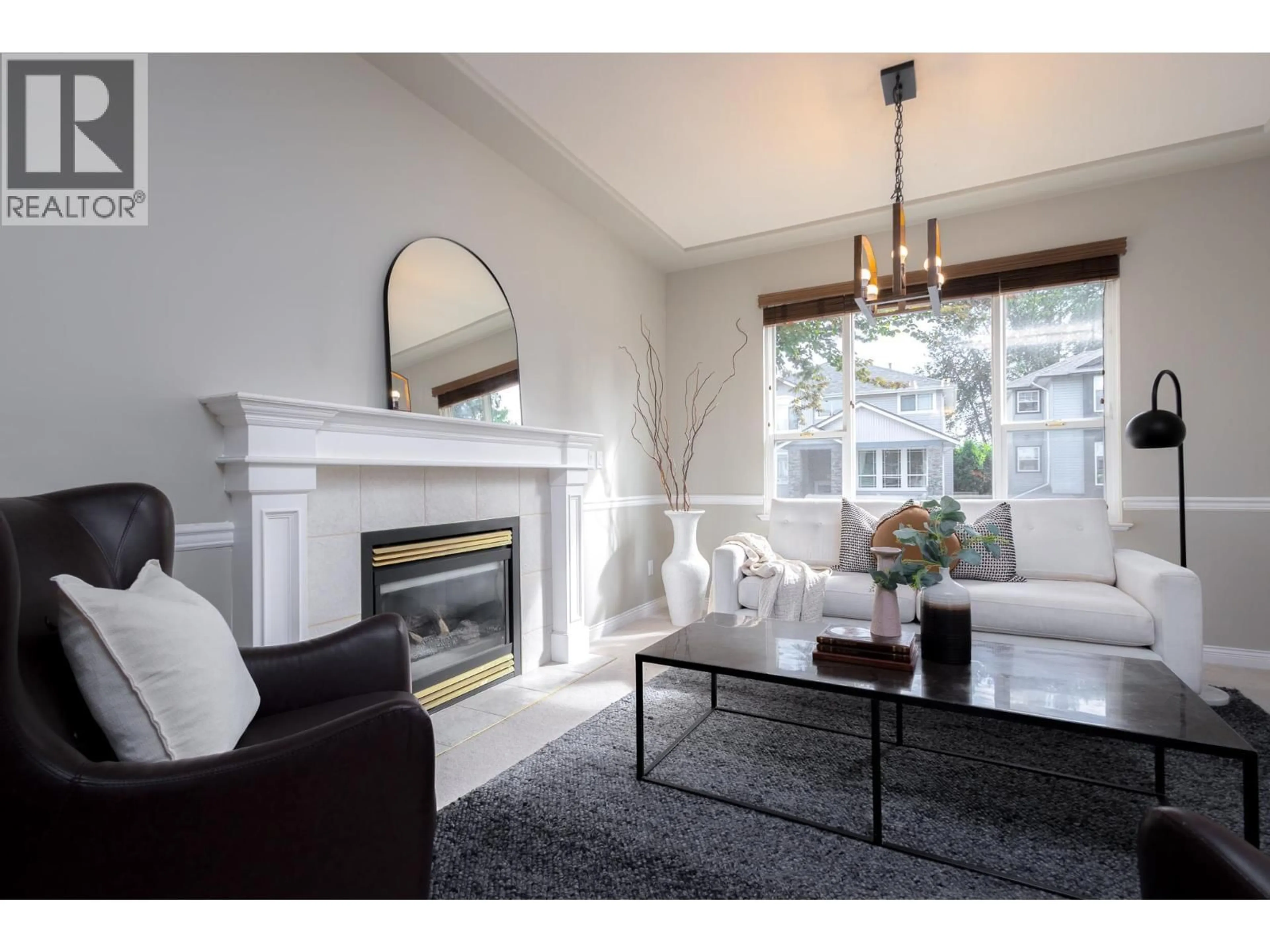 Living room with furniture, unknown for 19709 JOYNER PLACE, Pitt Meadows British Columbia V3Y2S3