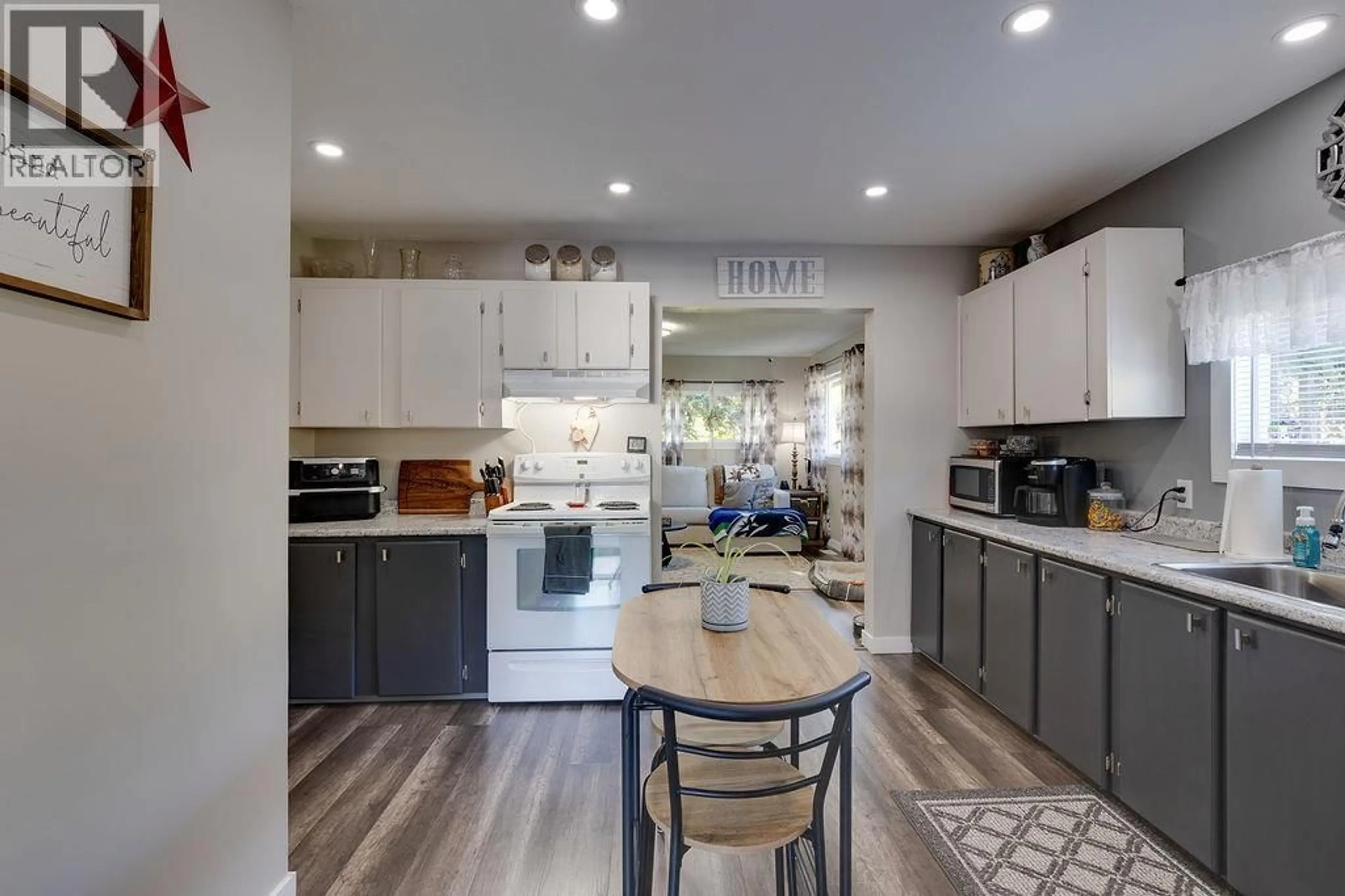 Open concept kitchen, unknown for 1978 SOMMERVILLE ROAD, Prince George British Columbia V2N6T6