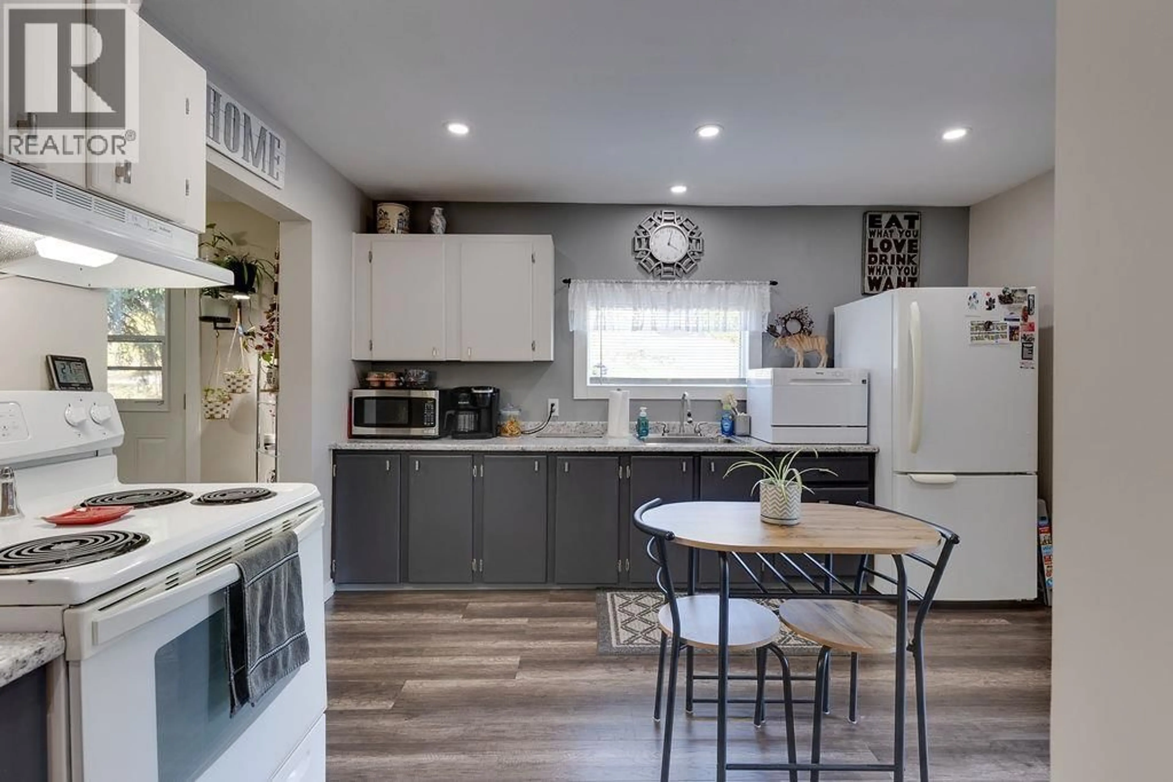 Open concept kitchen, unknown for 1978 SOMMERVILLE ROAD, Prince George British Columbia V2N6T6