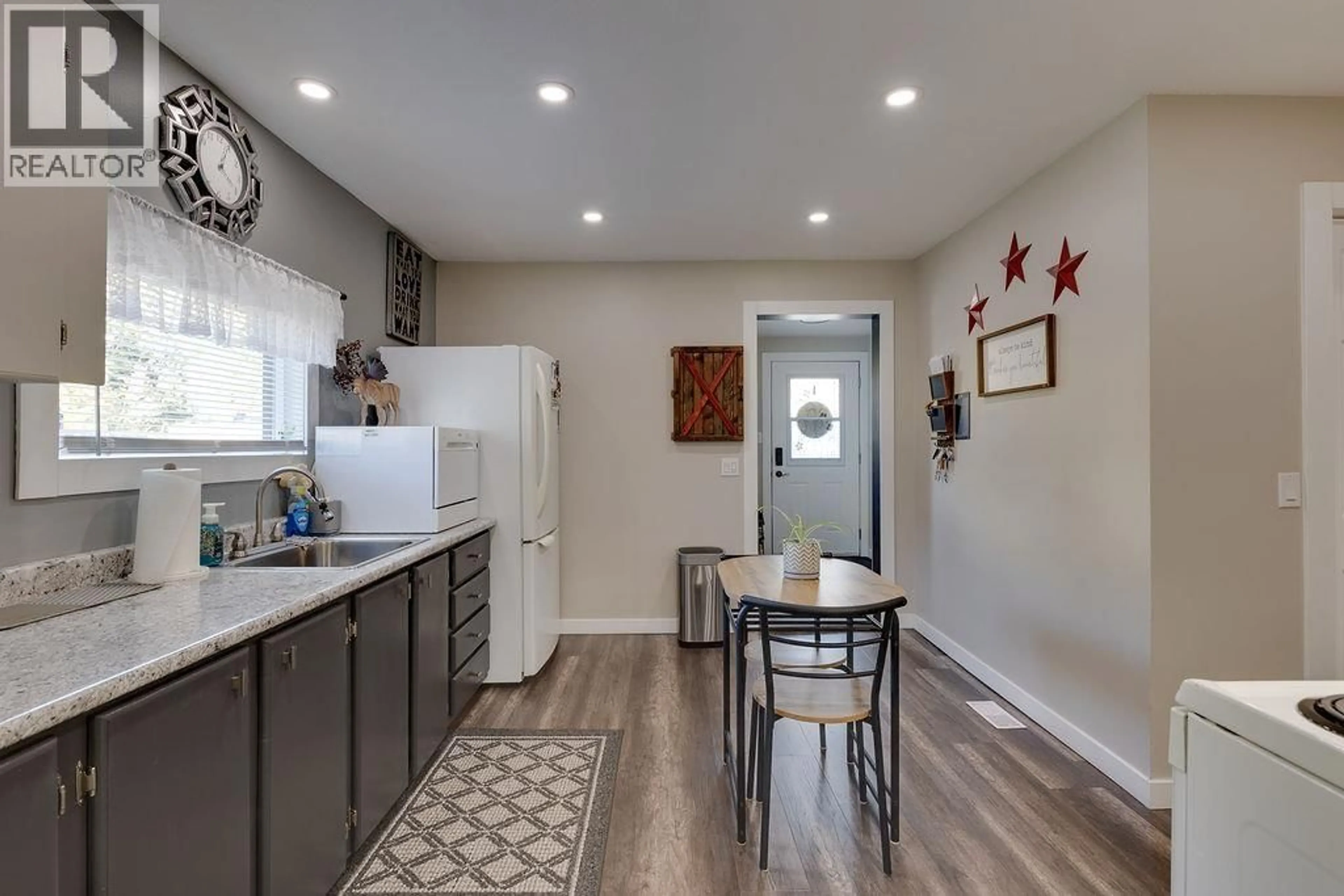 Open concept kitchen, unknown for 1978 SOMMERVILLE ROAD, Prince George British Columbia V2N6T6