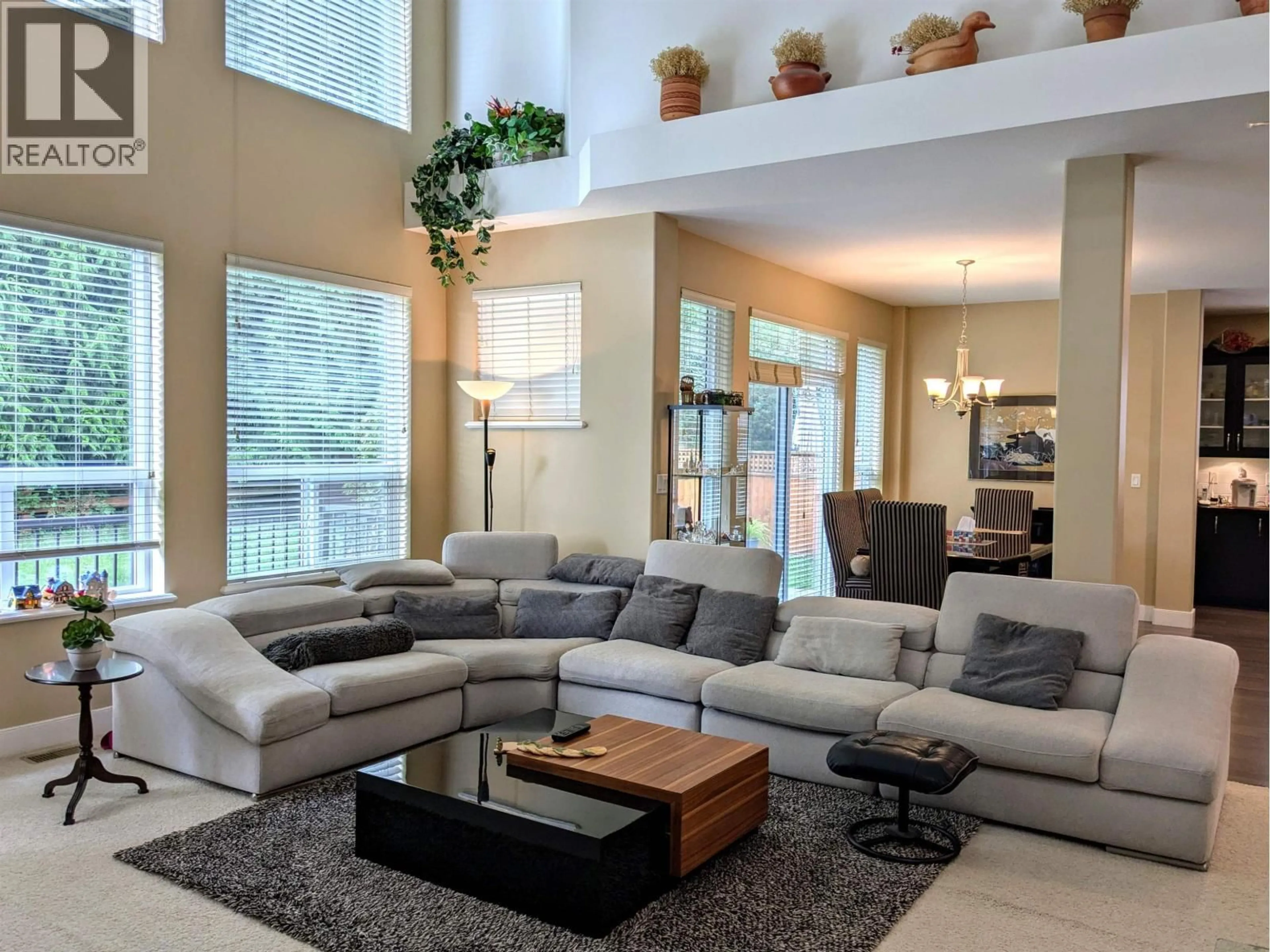 Living room with furniture, unknown for 3346 DEVONSHIRE AVENUE, Coquitlam British Columbia V3E0A9