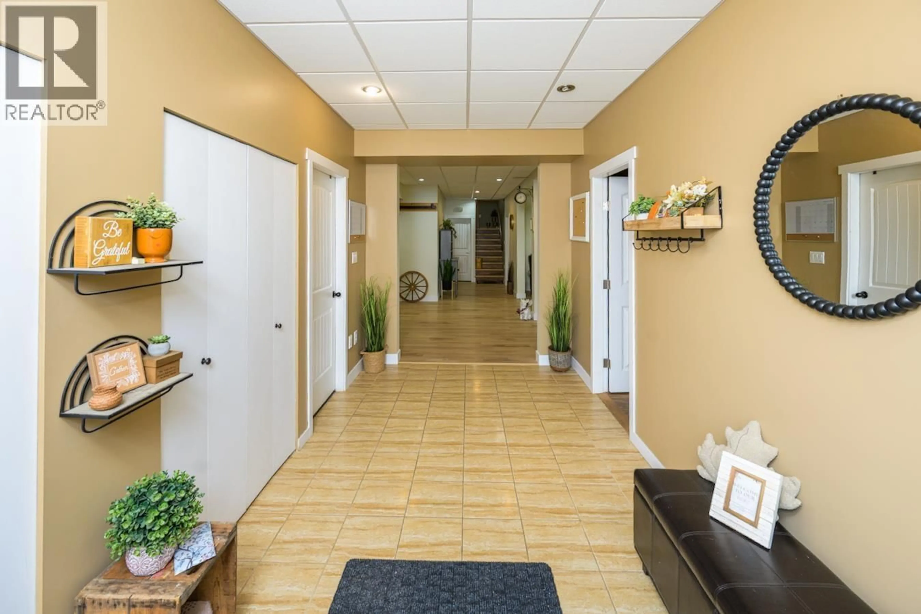 Indoor foyer for 34380 CHIEF LAKE ROAD, Prince George British Columbia V2K5L6