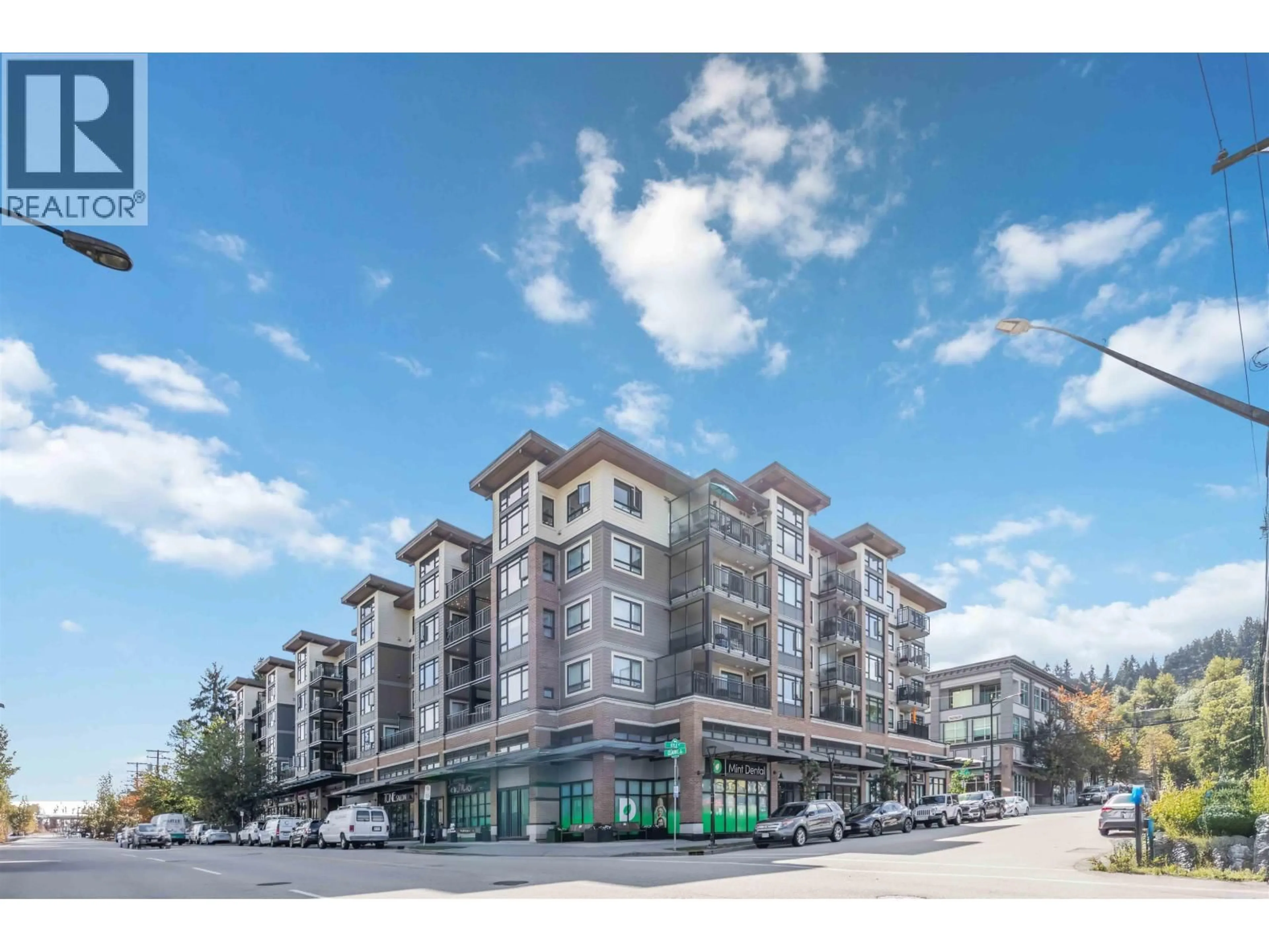 Blurry image for 515 - 2525 CLARKE STREET, Port Moody British Columbia V3H0J3