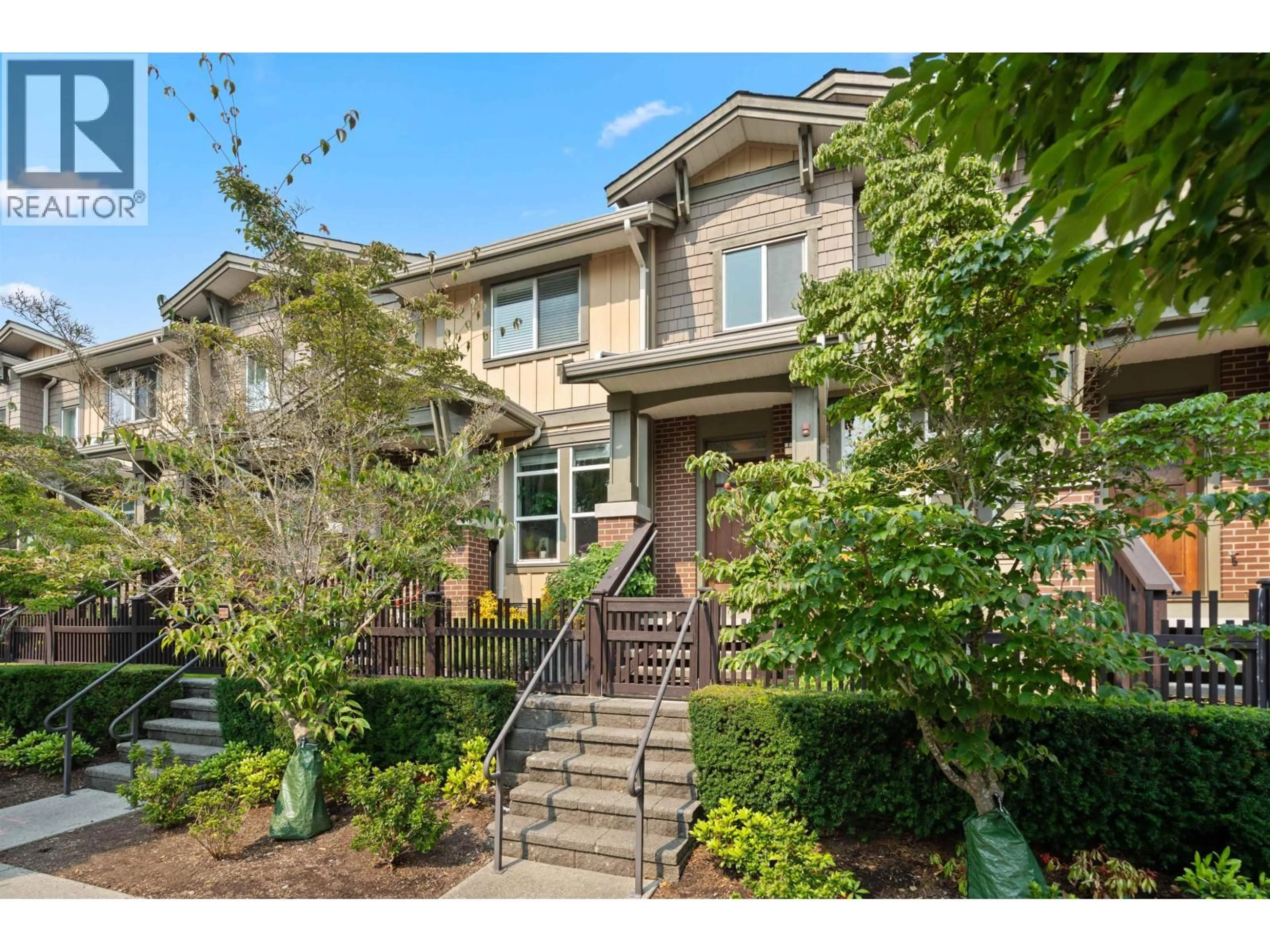 Unknown for 6 - 5881 IRMIN STREET, Burnaby British Columbia V5J0C5