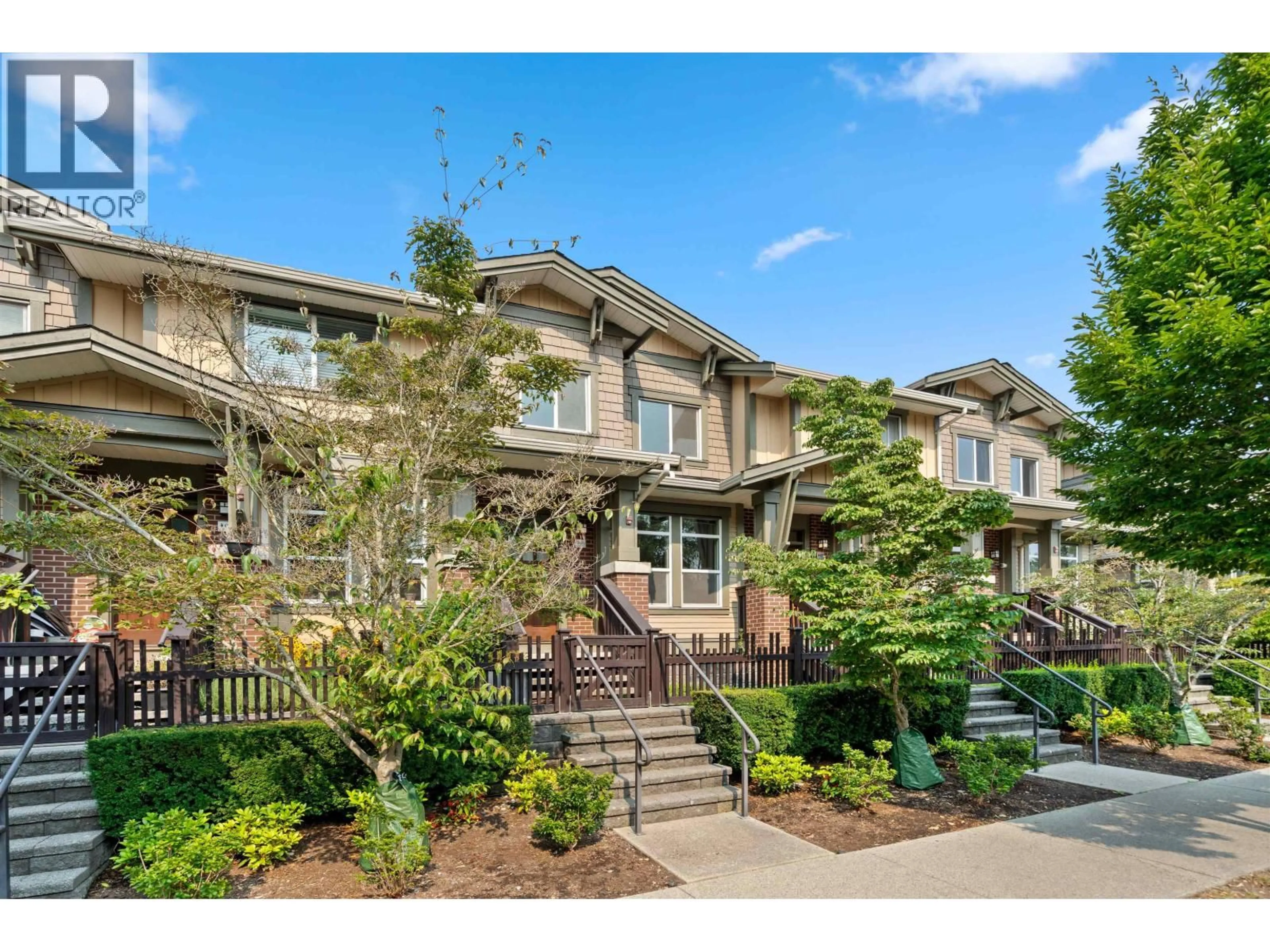 Unknown for 6 - 5881 IRMIN STREET, Burnaby British Columbia V5J0C5